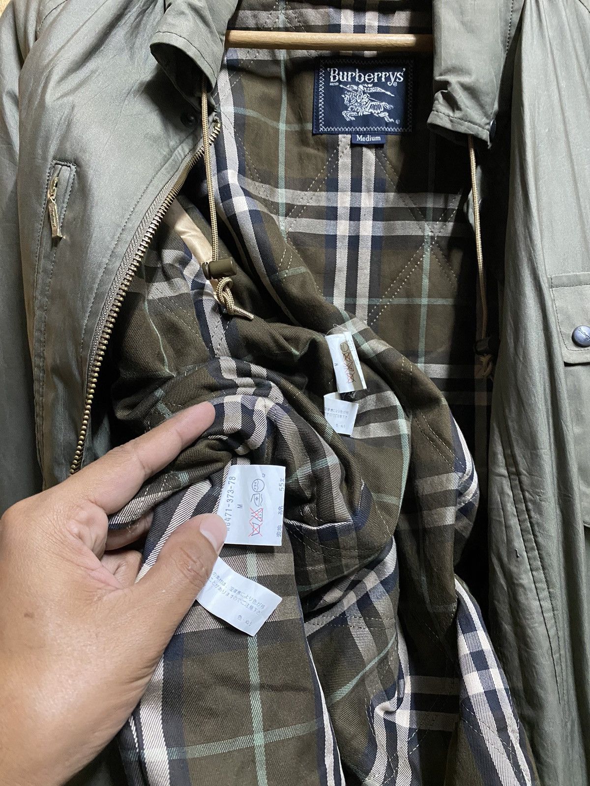 Burberry × Vintage Burberry Vintage Quilted Lining Nova Check Parka Size US M / EU 48-50 / 2 - 13 Thumbnail