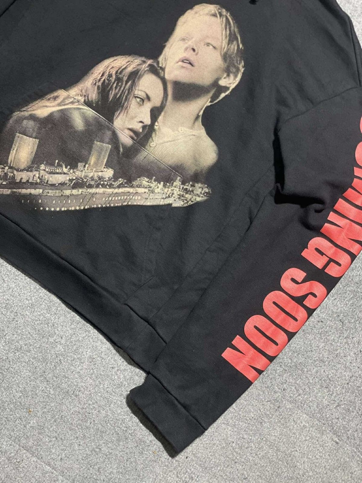 Vetements Vetements “coming soon” titanic hoodie Size US XS / EU 42 / 0 - 5 Thumbnail