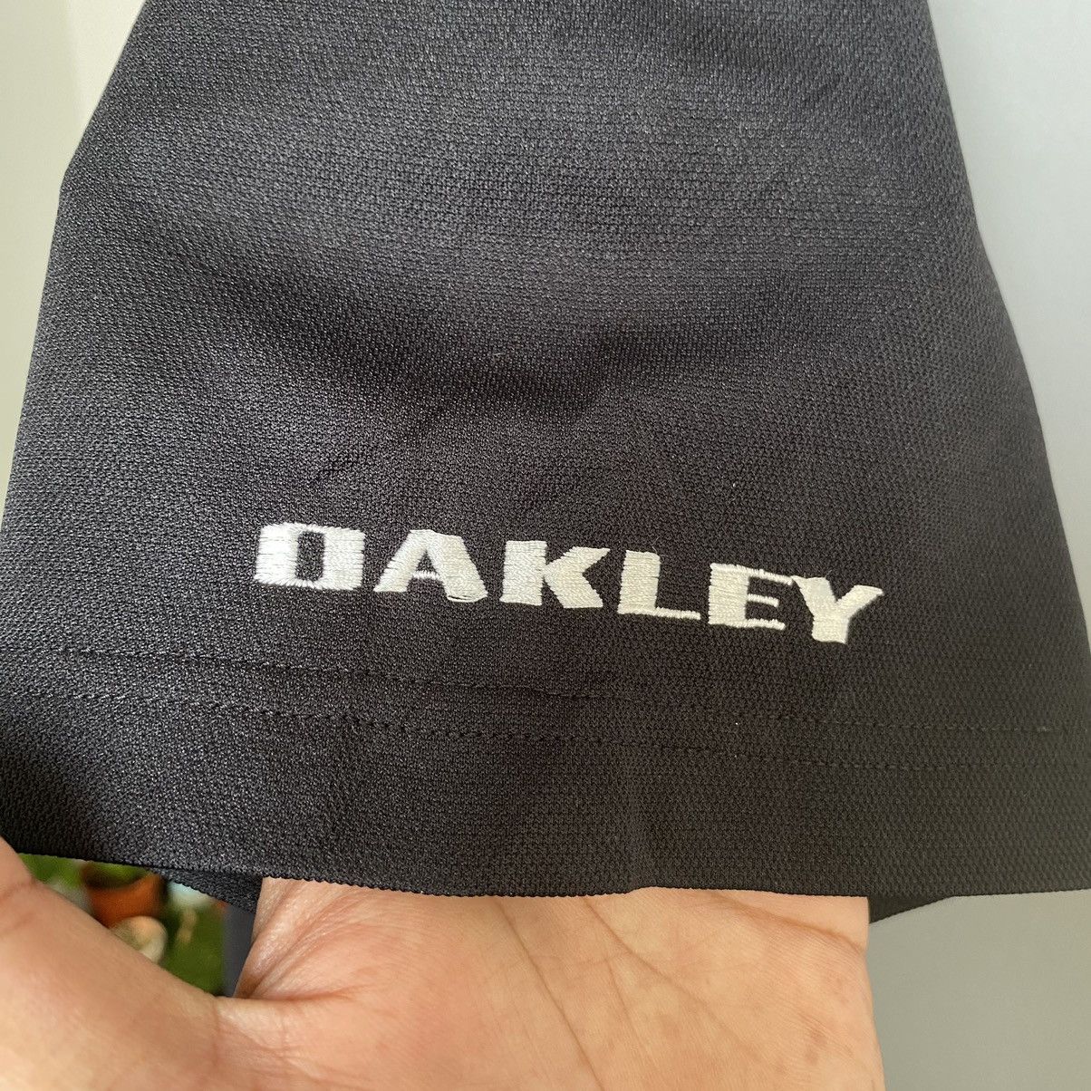 Oakley Vintage Oakley Embroidered Logo Half Zip ERD GRUNGE JERSEY Size US XL / EU 56 / 4 - 4 Thumbnail