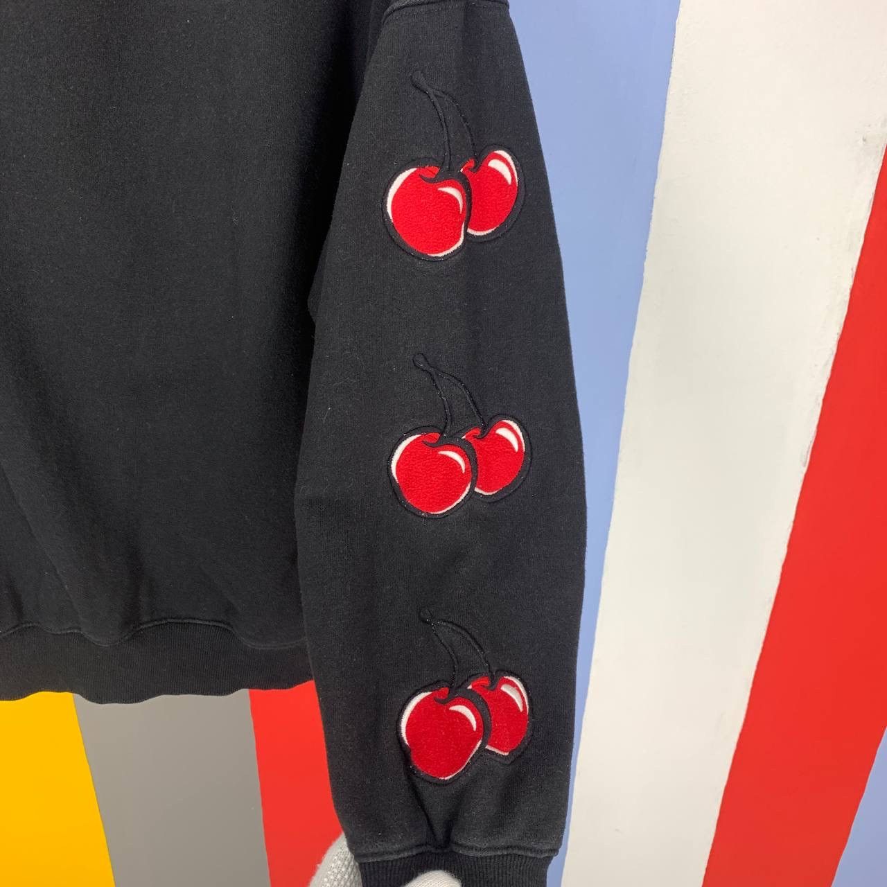 Other KIRSH The Cherry Crew Neck Sweatshirt #2378-11 Size US M / EU 48-50 / 2 - 4 Thumbnail