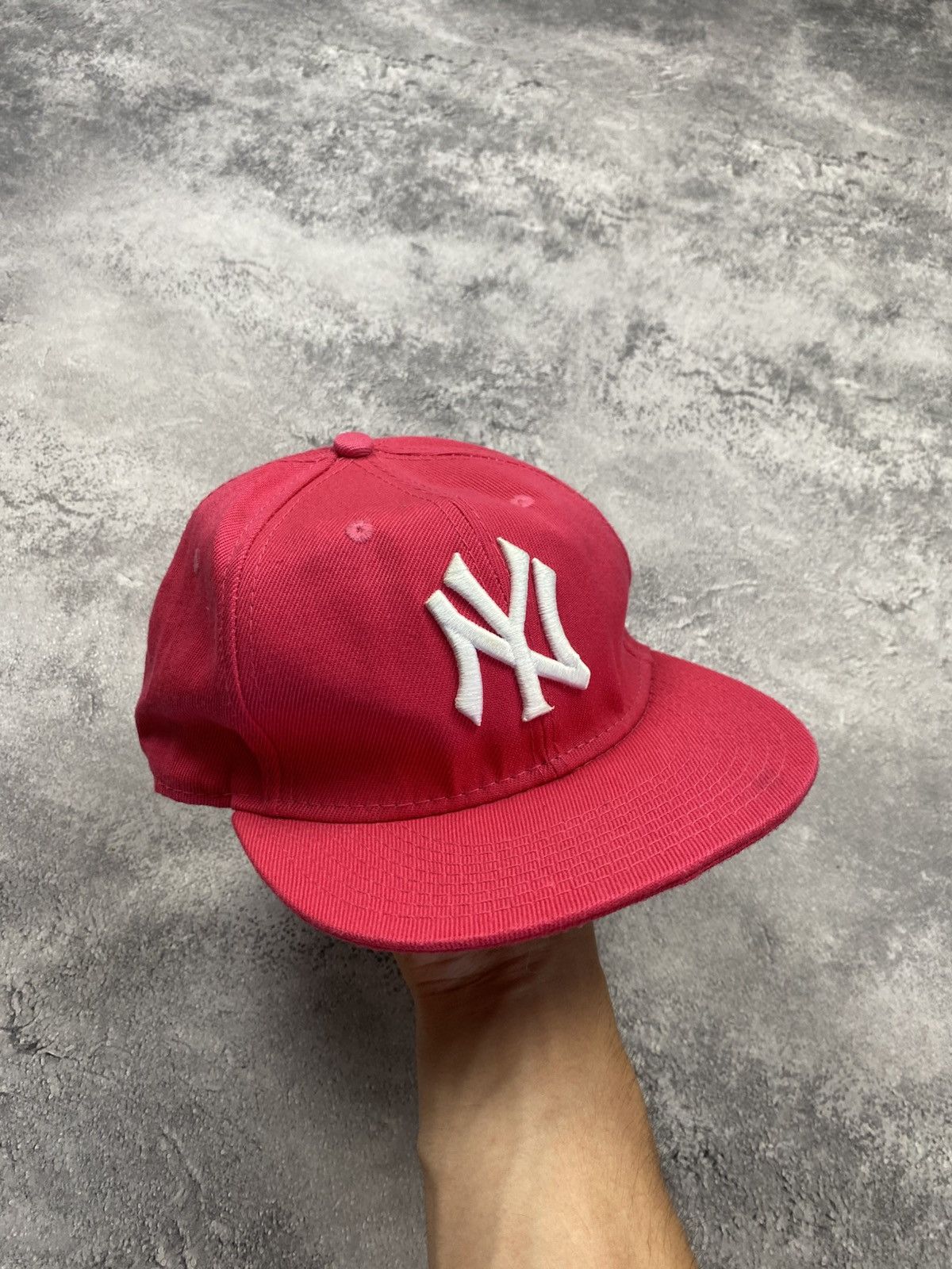 New York Yankees Vintage New York Yankees Cap Pink MLB Baseball Hat Y2K 90s Size ONE SIZE - 1 Thumbnail