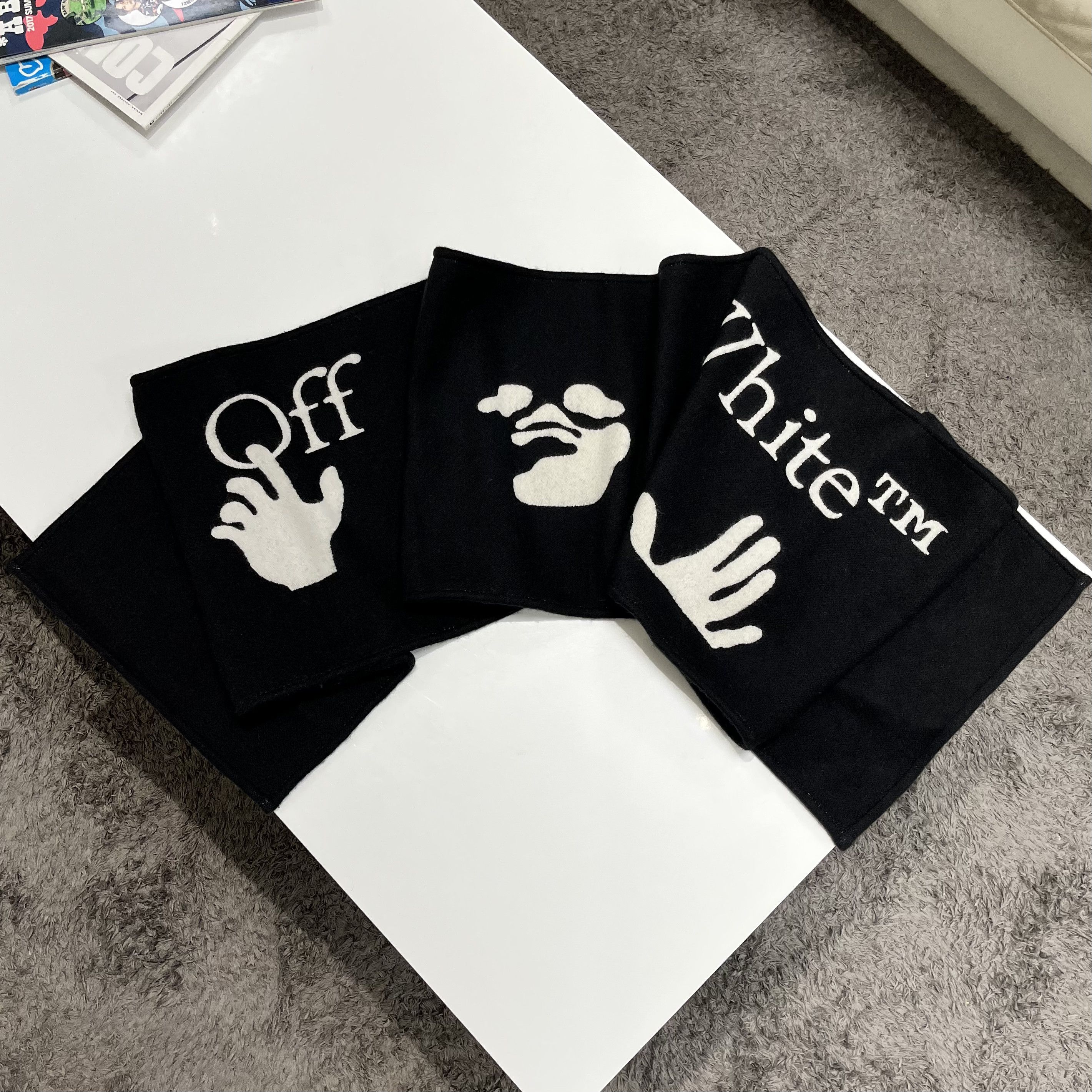 Off-White Off-White Logo Print Knitted Scarf Black Size ONE SIZE - 1 Thumbnail