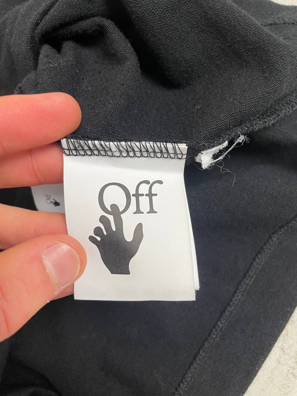 Off-White Off-White Degrade Arrows Long Sleeve T Shirt Size US L / EU 52-54 / 3 - 11 Thumbnail