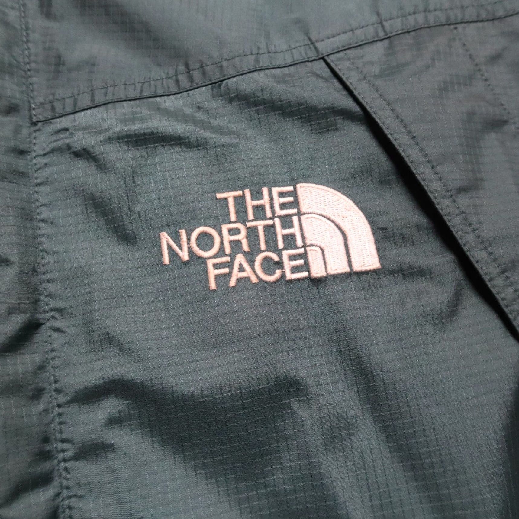 The North Face Vintage The North Face Goretex Mountain Parka Shell Jacket L Green Parka Mens 90s Size US L / EU 52-54 / 3 - 5 Thumbnail