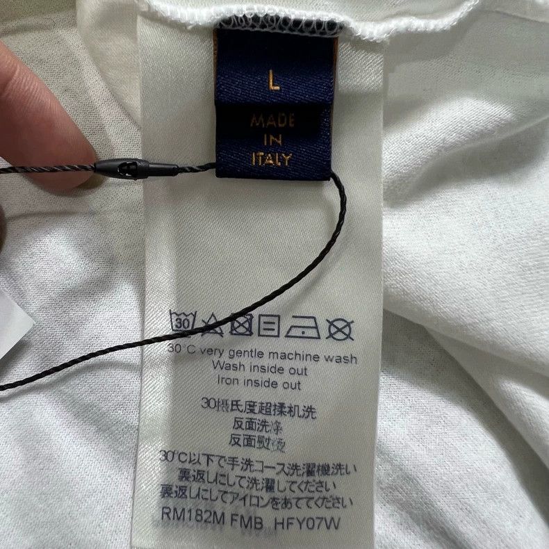 Louis Vuitton Louis Vuitton short sleeves Size US L / EU 52-54 / 3 - 4 Thumbnail