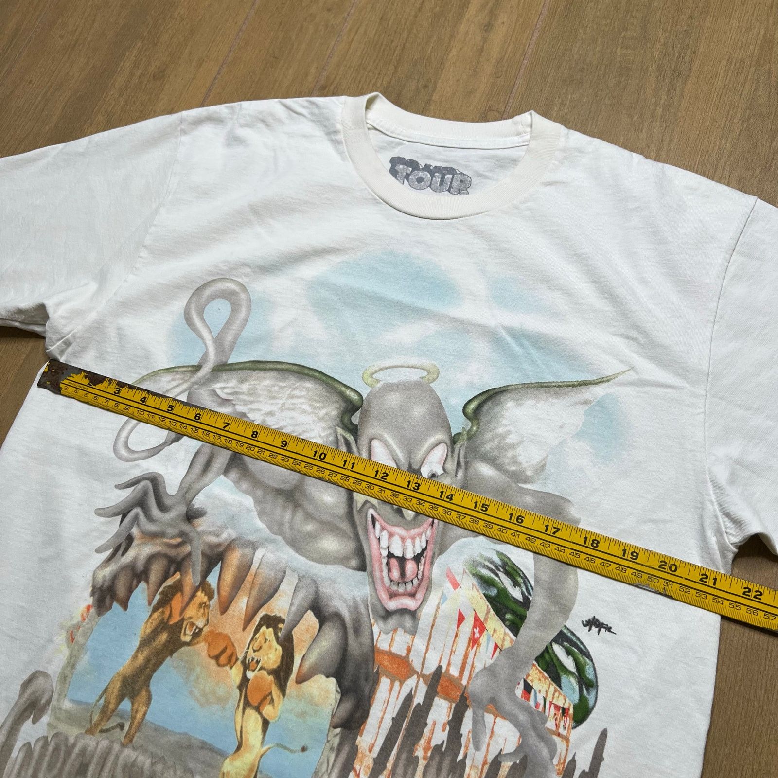 Vintage Travis Scott Utopia Circus Maximus Tour III Graphic T-shirt Size US L / EU 52-54 / 3 - 6 Thumbnail