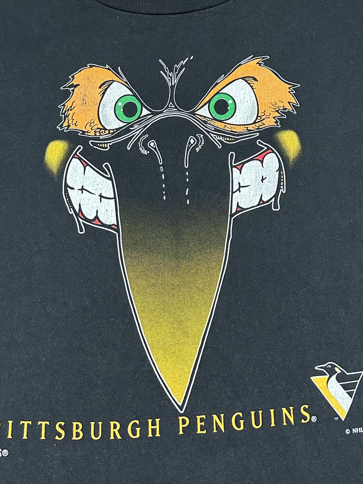 Vintage Pittsburgh Penguins Iceburgh Tee Mascot Shadow 90s