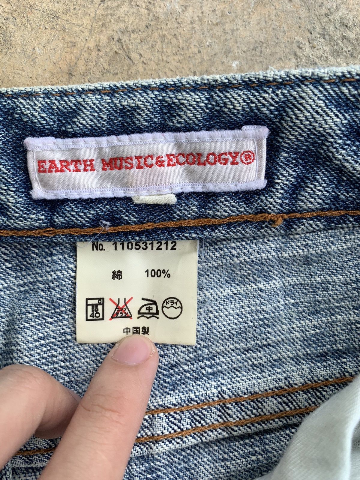 Japanese Brand Earth Music Ecology Selvedge Distressed Denim Size US 28 / EU 44 - 17 Thumbnail
