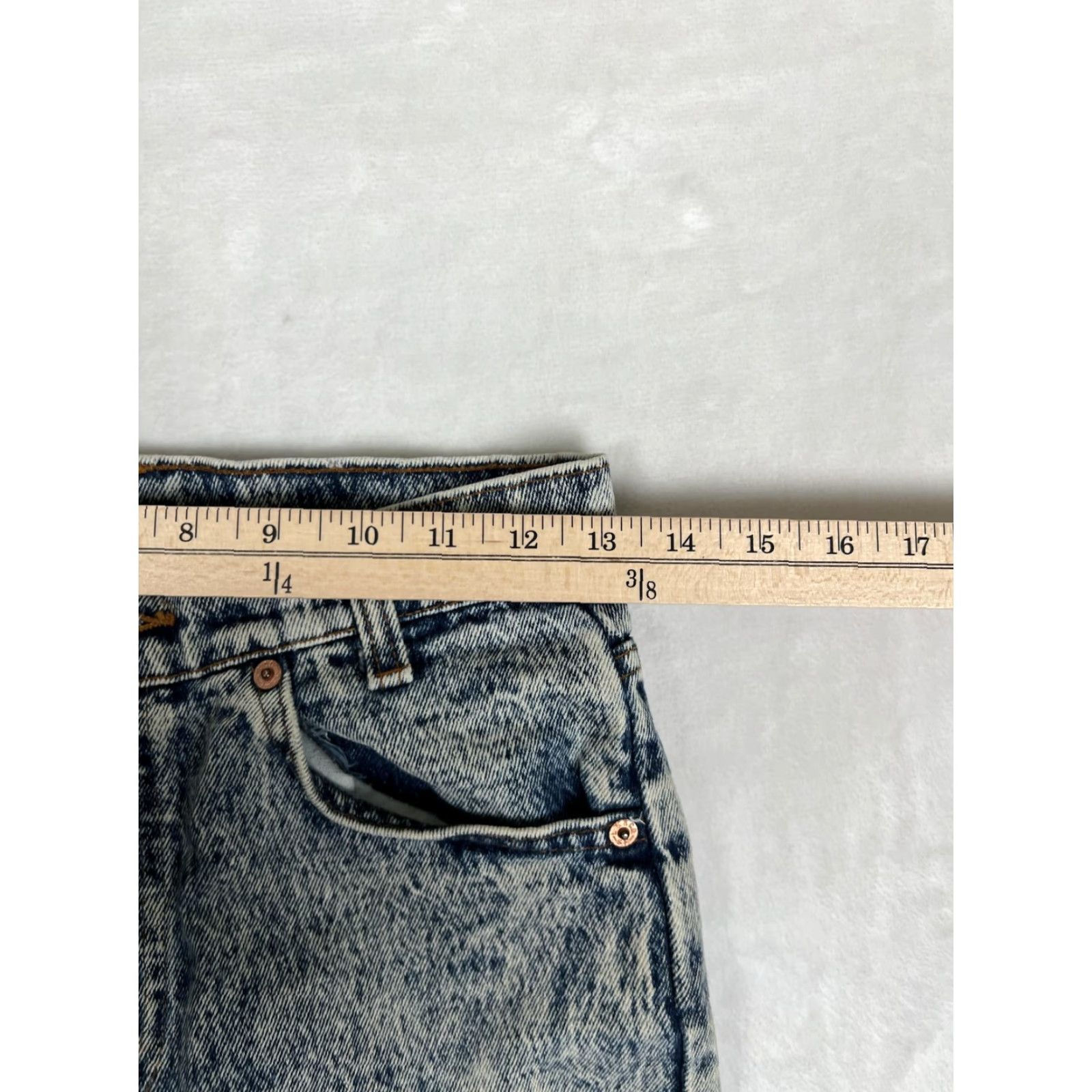 Levi's VINTAGE Levi's 551 Student Jeans Mens 26x30 Blue Acid Wash Tapered Made USA Size US 26 / EU 42 - 3 Thumbnail
