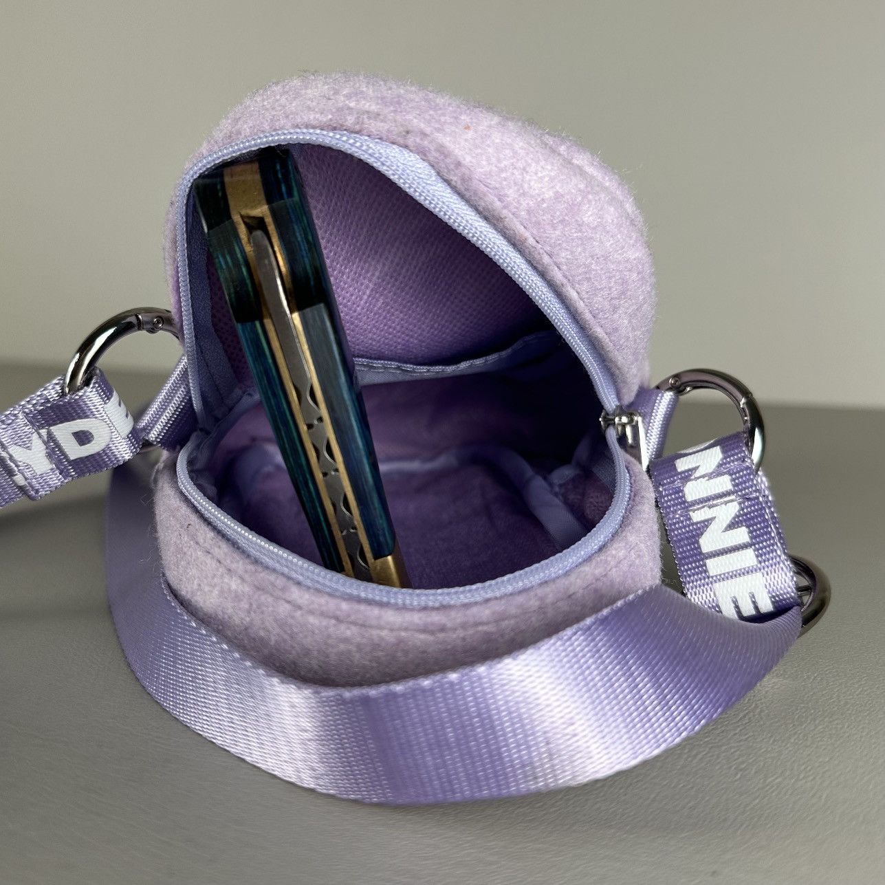 Bonnie Clyde Bonnie Clyde Light Purple Wool Crossbody Bag Size ONE SIZE - 5 Thumbnail