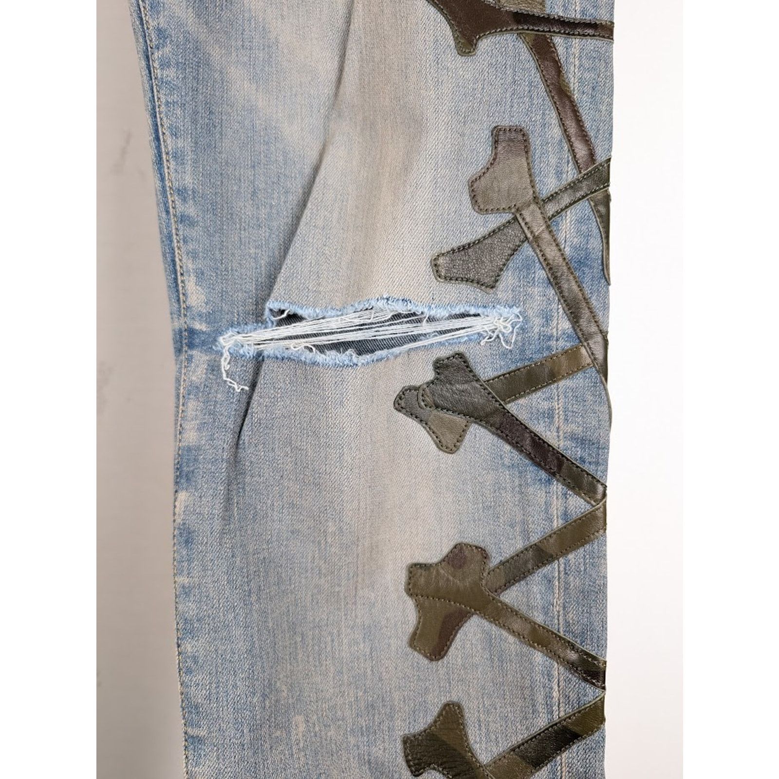 Amiri o1rshd1 Camo Bones Jeans in Clay Indigo Size US 29 - 6 Thumbnail