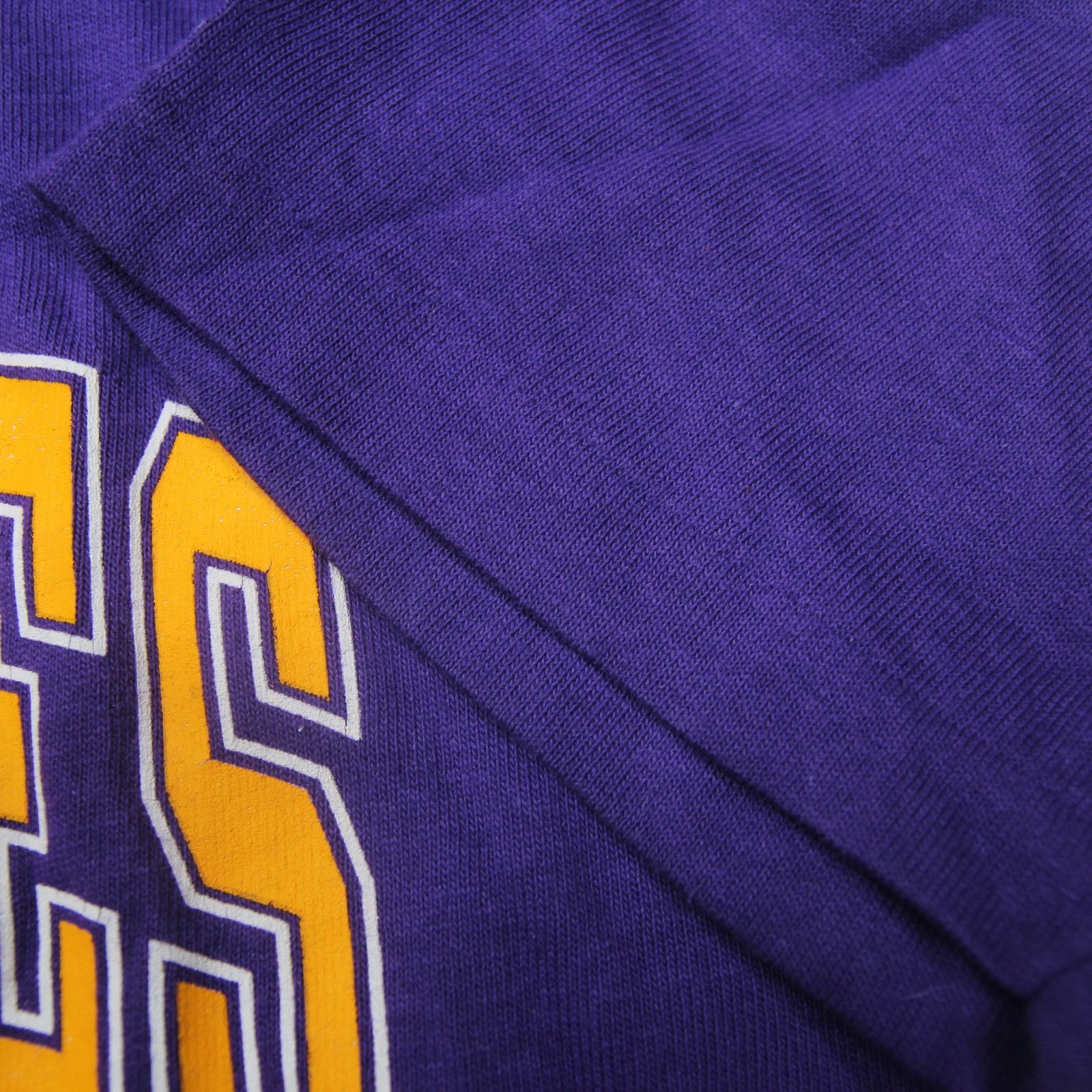 Champion × Vintage Vintage Champion Los Angeles Lakers Graphic T Shirt Size US M / EU 48-50 / 2 - 3 Thumbnail