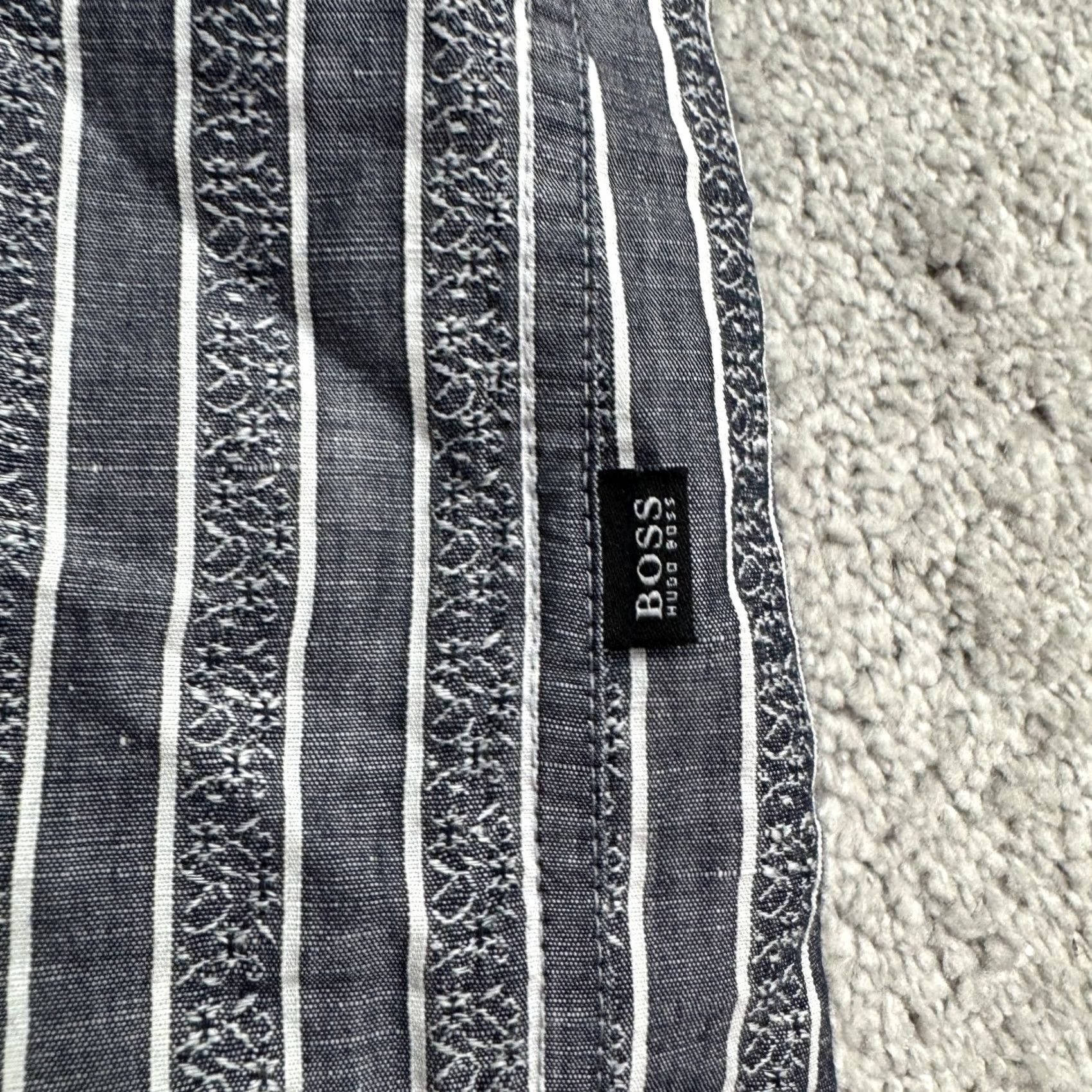 Hugo Boss HUGO BOSS Mens XL Gray Striped Long Sleeve Cotton Button Down Shirt Casual Work Size US XL / EU 56 / 4 - 4 Thumbnail