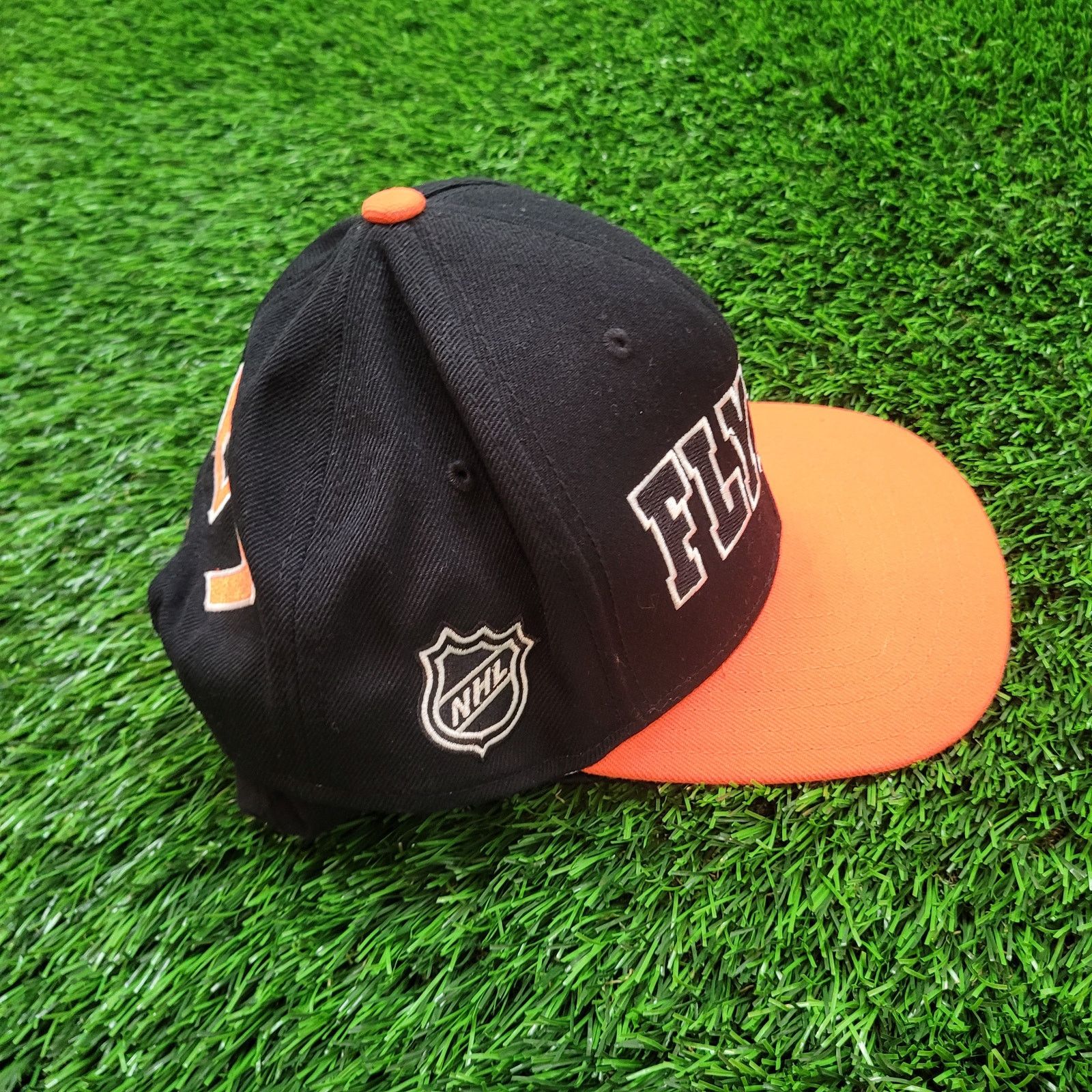Reebok Reebok Flyers NHL Snapback Hat Flat Brim 1967 Throwback Size ONE SIZE - 4 Thumbnail