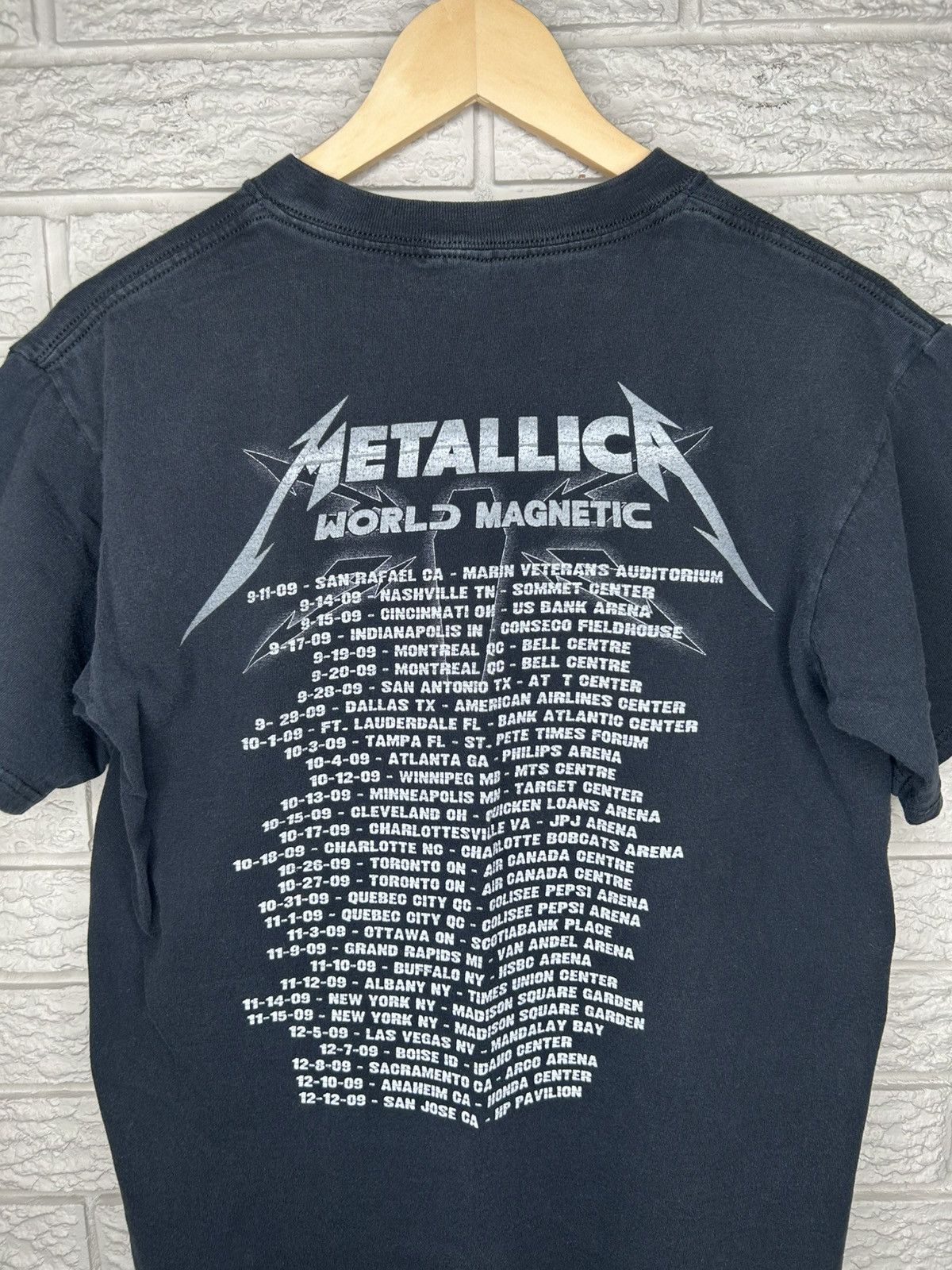 Band Tees Vintage Metallica 08 World Magnetic Skull Tour T Shirt Size US M / EU 48-50 / 2 - 5 Thumbnail