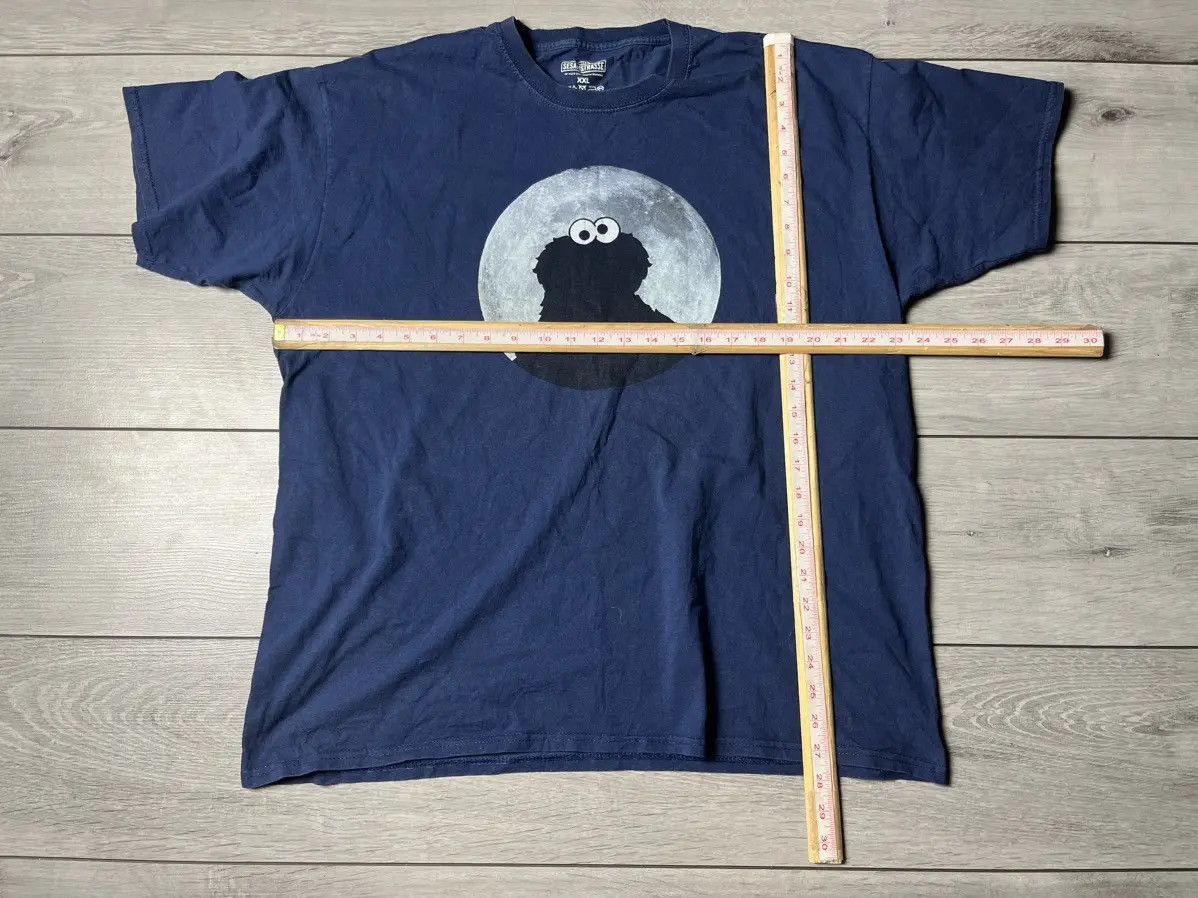Japanese Brand Sesame Street Tshirt Japanese kaws size XXLarge Size US XXL / EU 58 / 5 - 5 Thumbnail