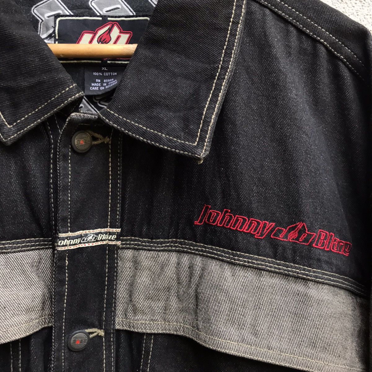 Fubu Vintage 90s JOHNNY BLAZE jeans jacket hiphop style Size US XL / EU 56 / 4 - 4 Thumbnail