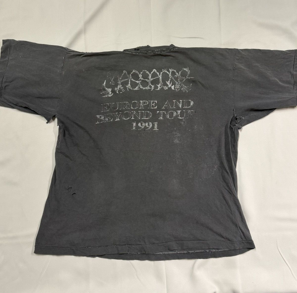 Vintage 1991 Massacre from beyond t-shirt Size US L / EU 52-54 / 3 - 7 Thumbnail