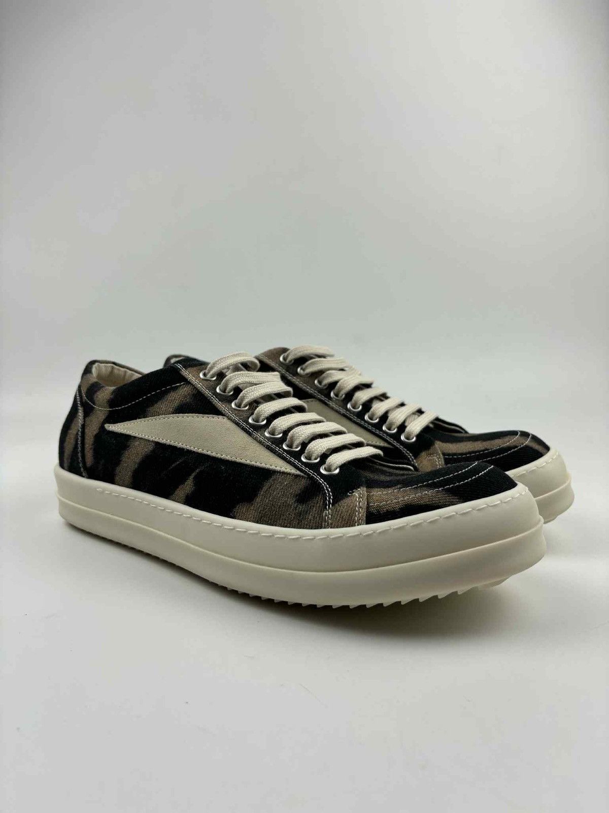 Rick Owens Drkshdw Rick Owens VTG Low Black Terra Sun Bleached Denim Sneakers Size US 10 / EU 43 - 2 Thumbnail