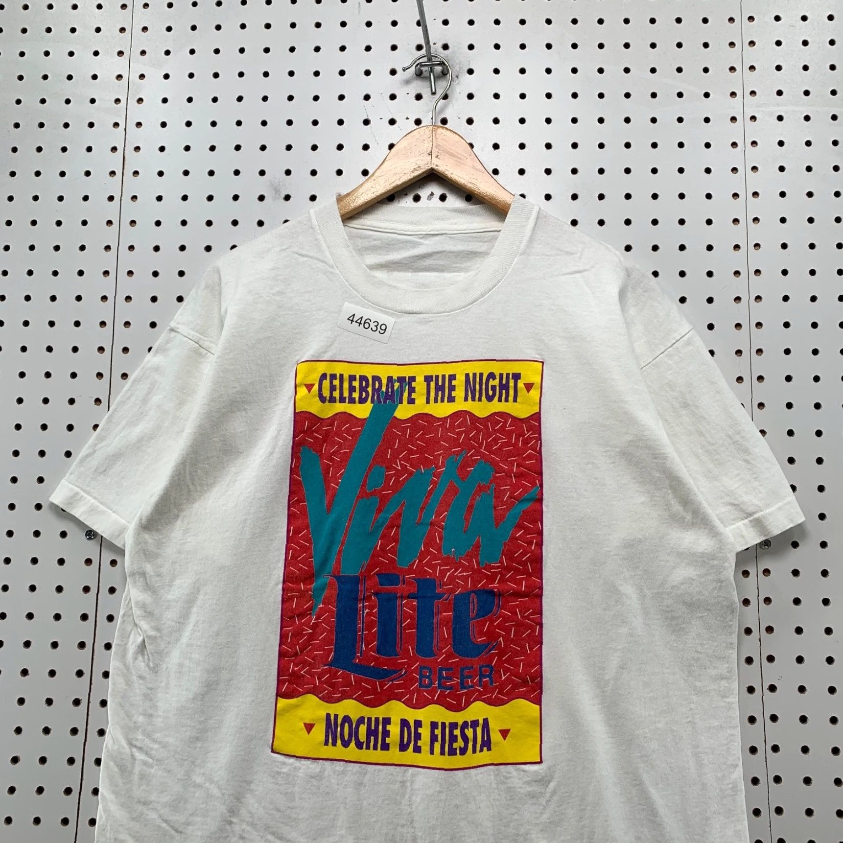 Fruit Of The Loom Vintage Miller Lite Beer Shirt Mens Large White Single Stitch VIVA Noche Fiesta Size US L / EU 52-54 / 3 - 2 Thumbnail