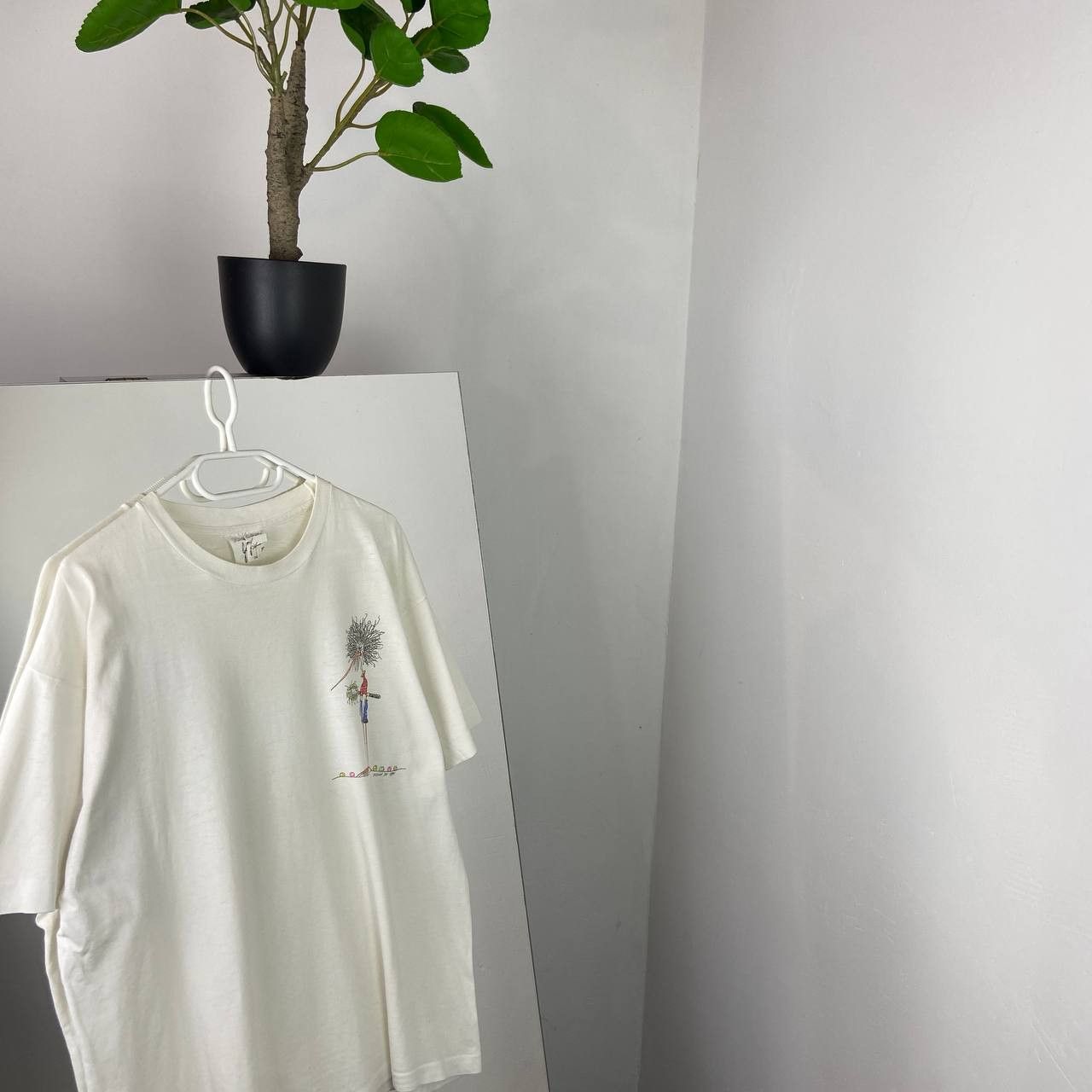 Vintage Desing by OBBY Art T-Shirt Japanese Y2K Style Size US L / EU 52-54 / 3 - 1 Thumbnail