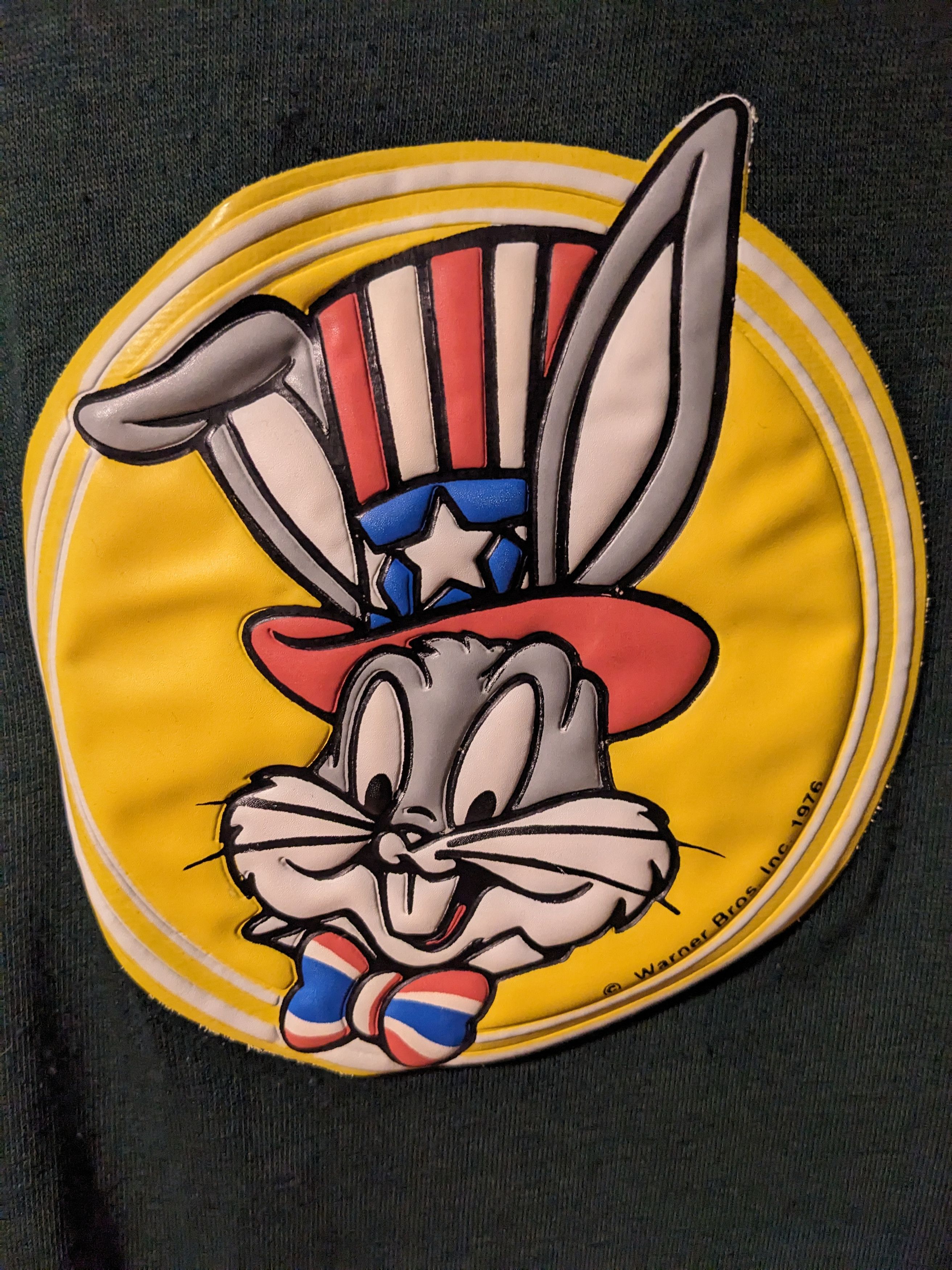 Cartoon Network × Vintage Vintage 1976 Bugs Bunny 3-D Badge Green Medium T-Shirt Size US M / EU 48-50 / 2 - 2 Thumbnail