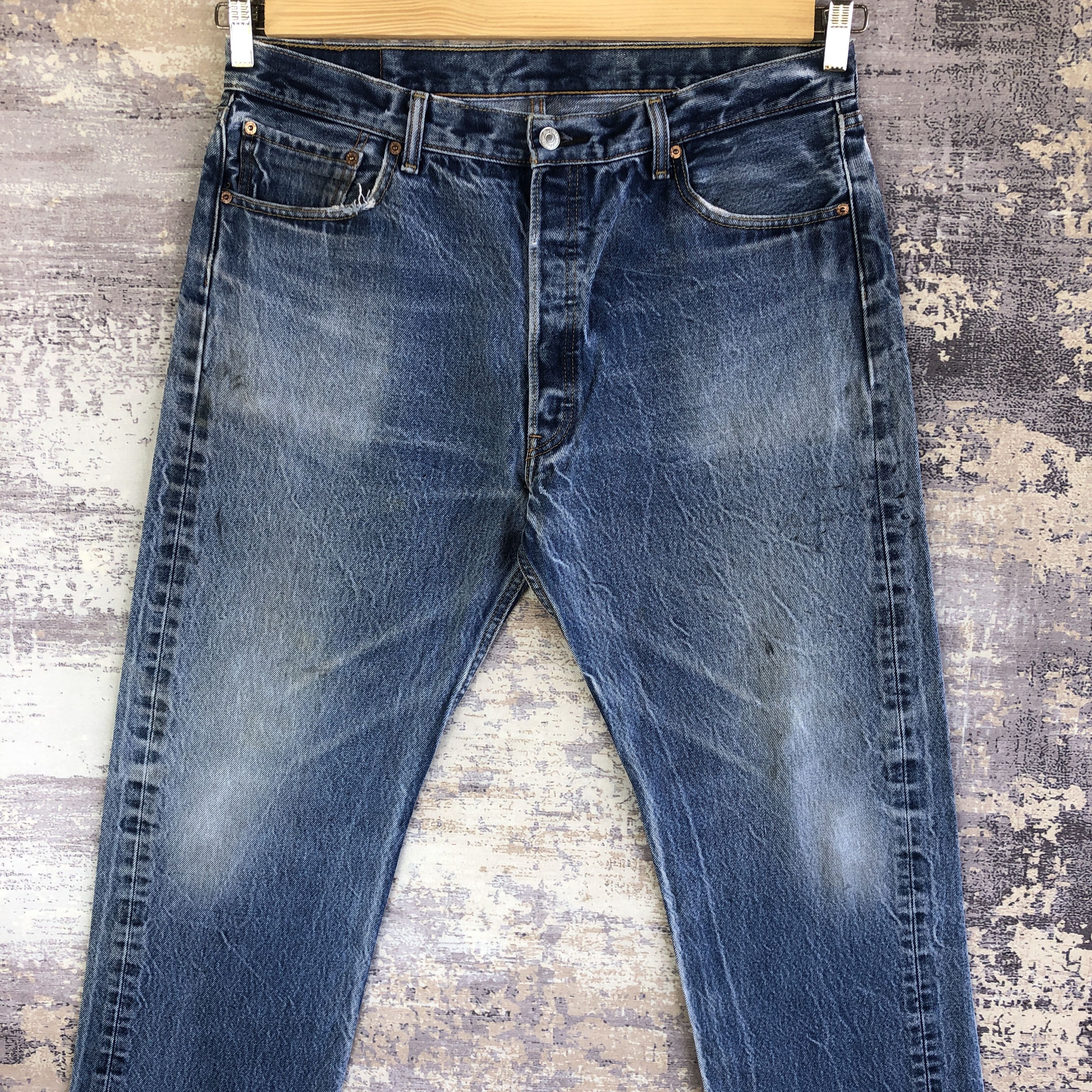 Levi's Vintage Levis 501 Faded Jeans Levi's Stone Wash Denim Size US 34 / EU 50 - 3 Thumbnail