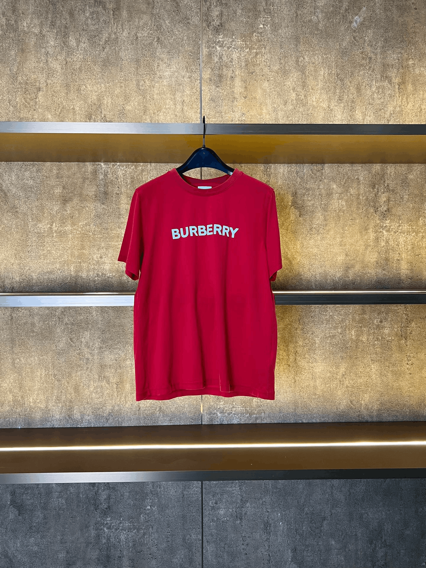 Burberry Burberry Red T-Shirt s Men Size US S / EU 44-46 / 1 - 1 Thumbnail