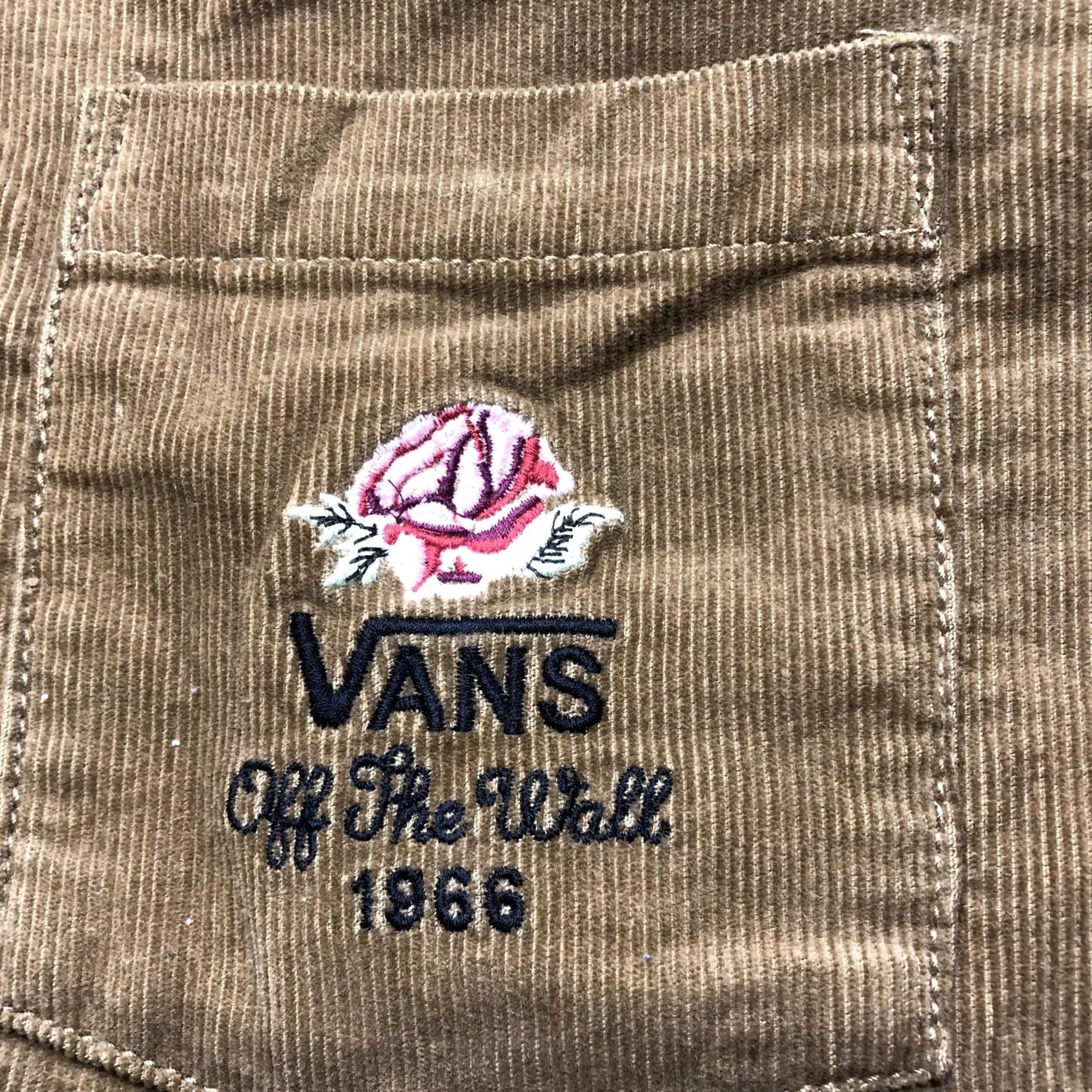 Vans VANS Shirt Mens Small Brown Corduroy Long Sleeve Button Up Rose Embroidered 1966 Size US S / EU 44-46 / 1 - 2 Thumbnail