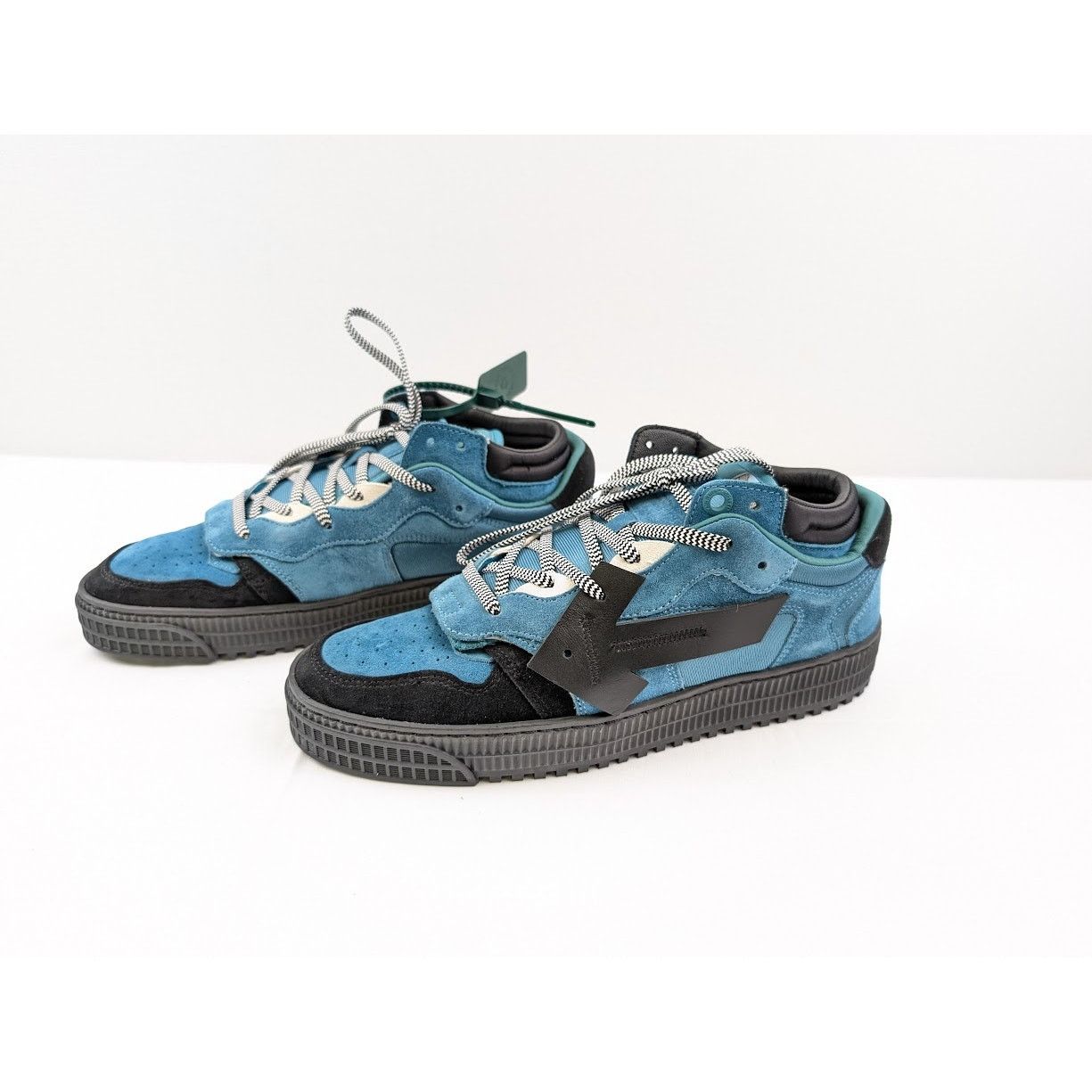 Off-White o1rshd1 Floating Arrow Suede Sneakers in Multicolor Size US 10 / EU 43 - 10 Thumbnail
