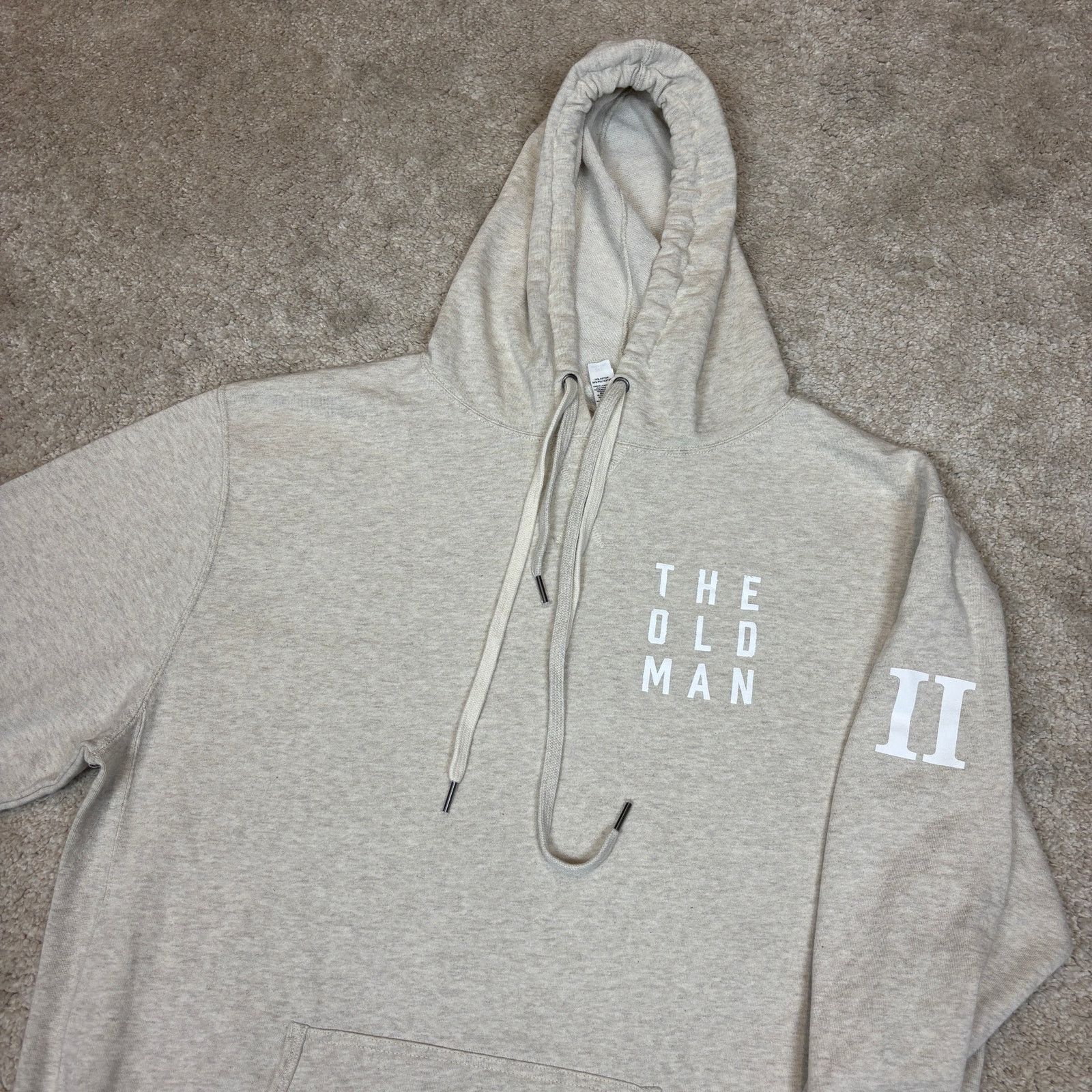 Independent Trading Co. The Old Man FX Season 2 Cast Crew Hoodie Men's 2XL Hulu Size US XXL / EU 58 / 5 - 2 Thumbnail