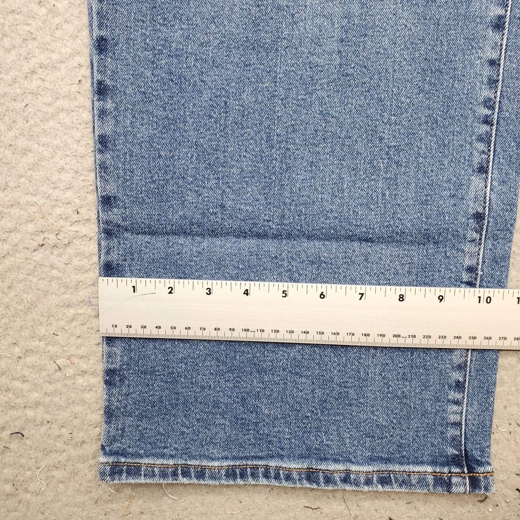 Gloria Vanderbilt Gloria Vanderbilt Jeans Womens 22 Blue Denim Stretch Relaxed Fit Straight Leg Jeans 22 Womens Blue Denim Stretch Relaxed Fit Straight Leg Mens? Size 40" / US 18 - 6 Thumbnail