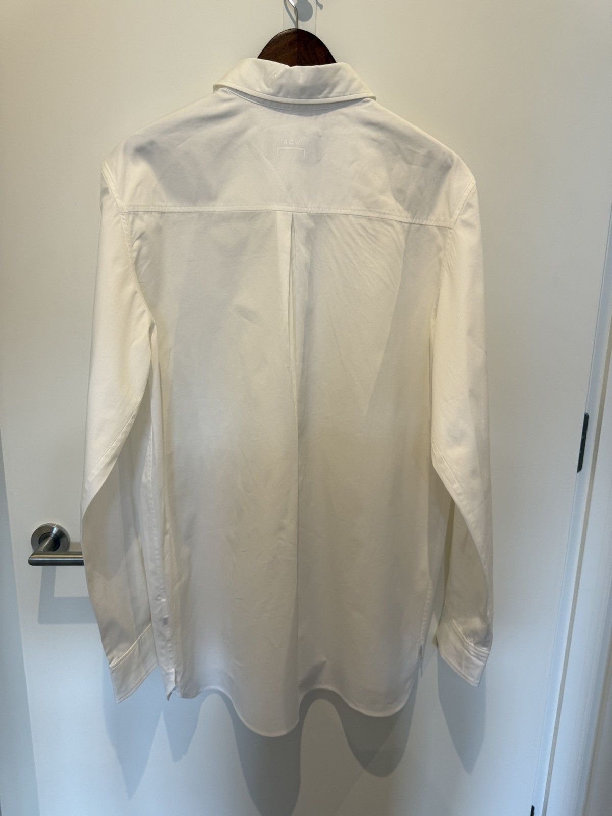 A-COLD-WALL* A-COLD-WALL* printed white shirt size L Size US L / EU 52-54 / 3 - 5 Thumbnail