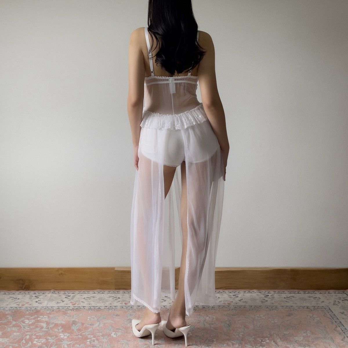Other Frederick’s of Hollywood 90s White Lace Lingerie Gown (XS–M) Size M / US 6-8 / IT 42-44 - 11 Thumbnail