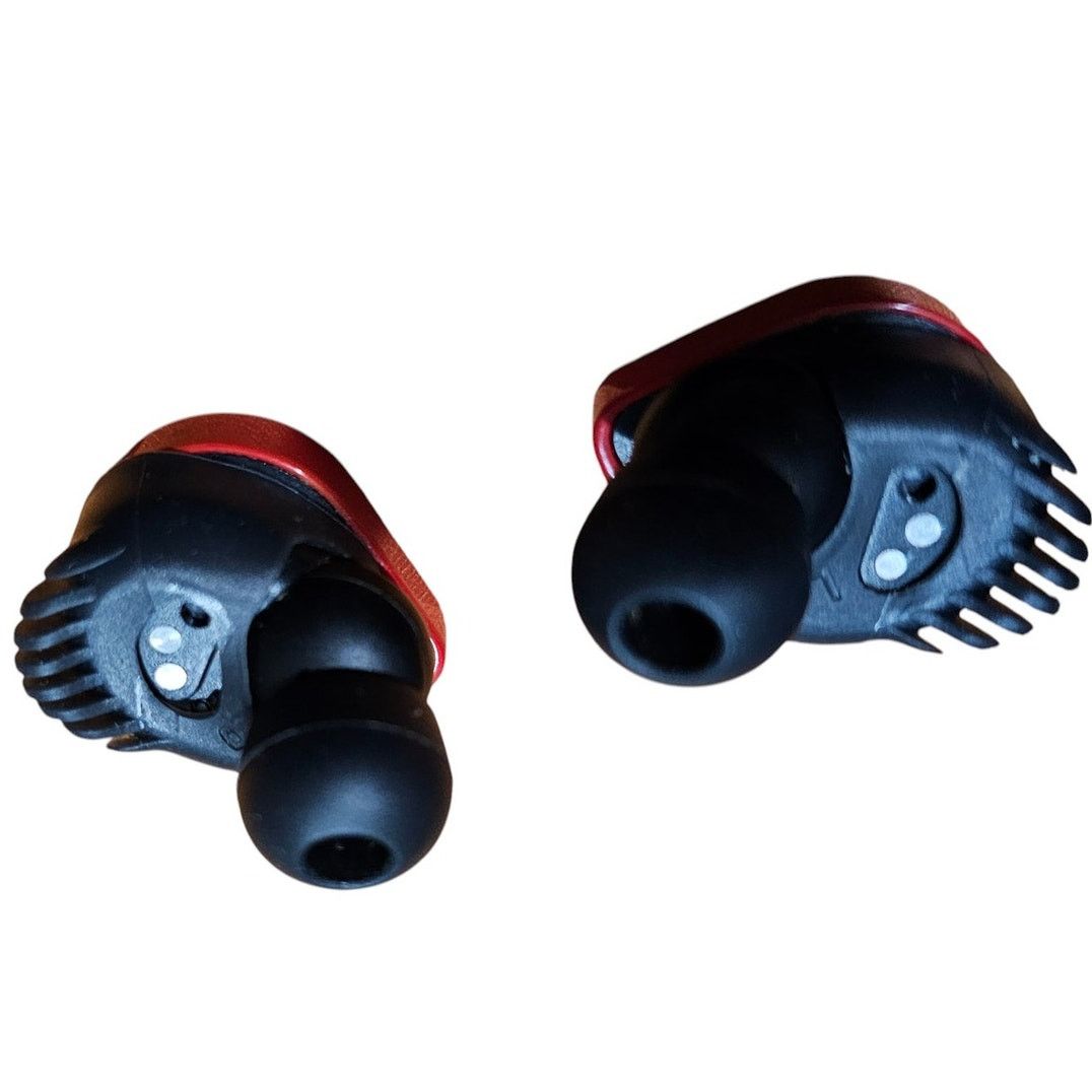 Louis Vuitton Louis Vuitton Horizon Wireless Red Earbuds Size ONE SIZE - 11 Thumbnail