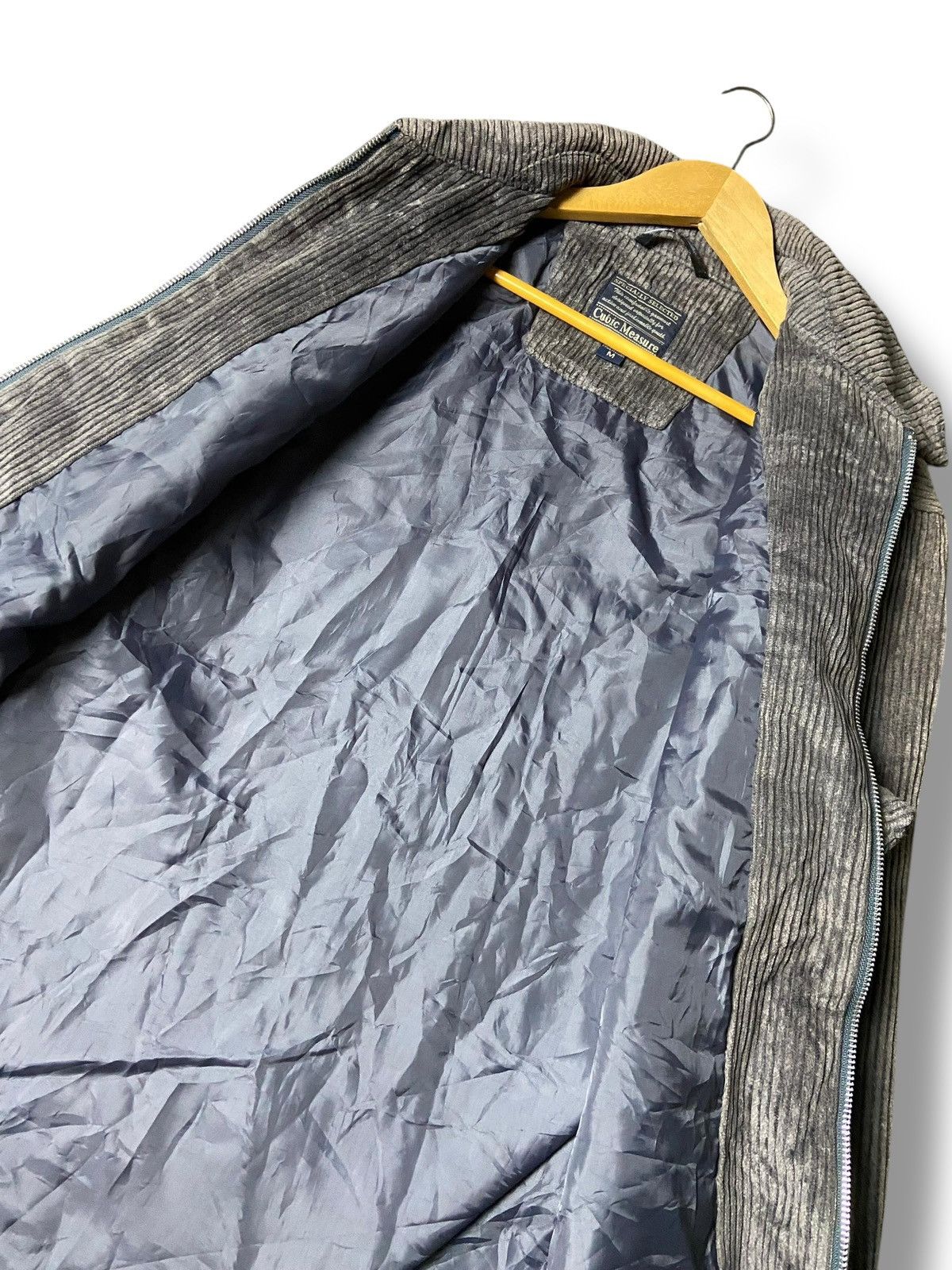 Japanese Brand Cubic Measure Multi pocket Corduroy Jacket (160) Size US M / EU 48-50 / 2 - 6 Thumbnail