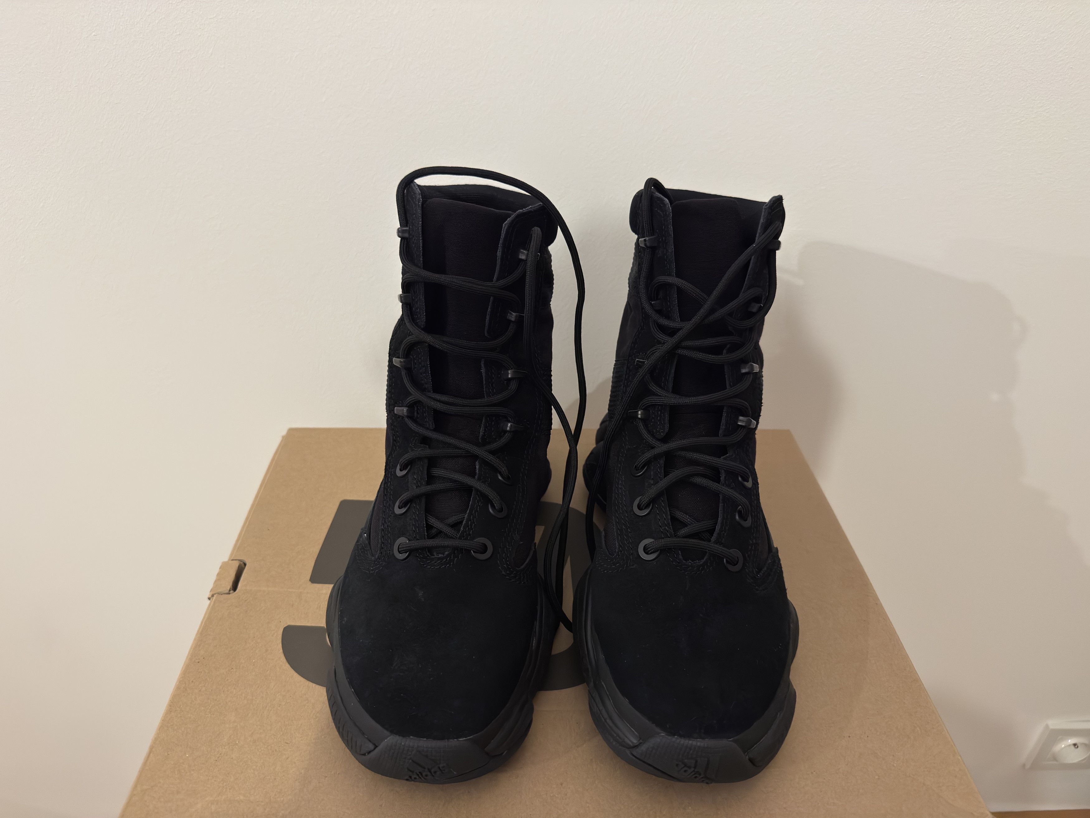 Yeezy Yeezy 500 High Black Size US 10 / EU 43 - 4 Thumbnail