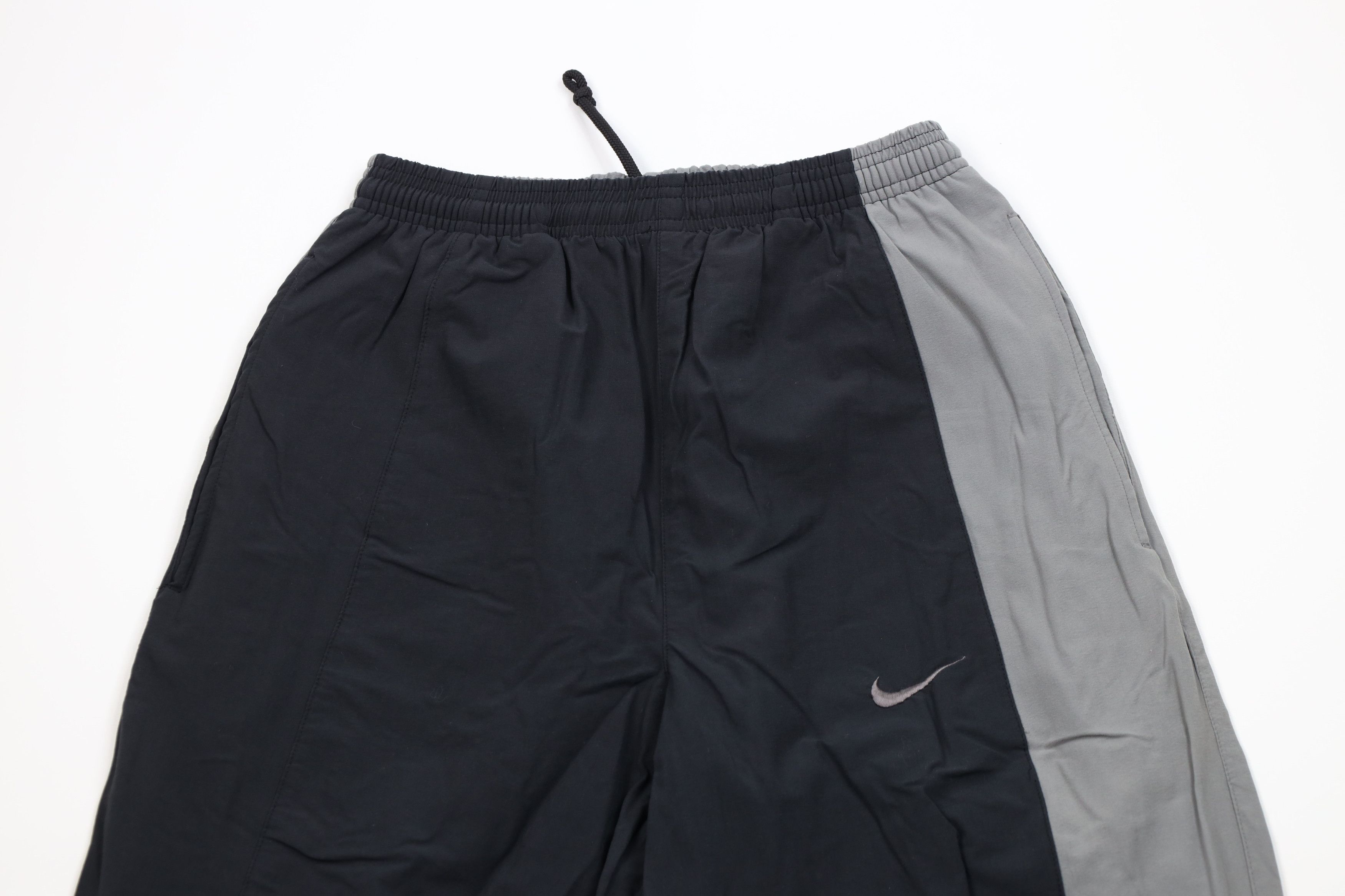 Nike Vintage Nike Mini Swoosh Tapered Leg Pants Black Stretch Size US 32 / EU 48 - 2 Thumbnail