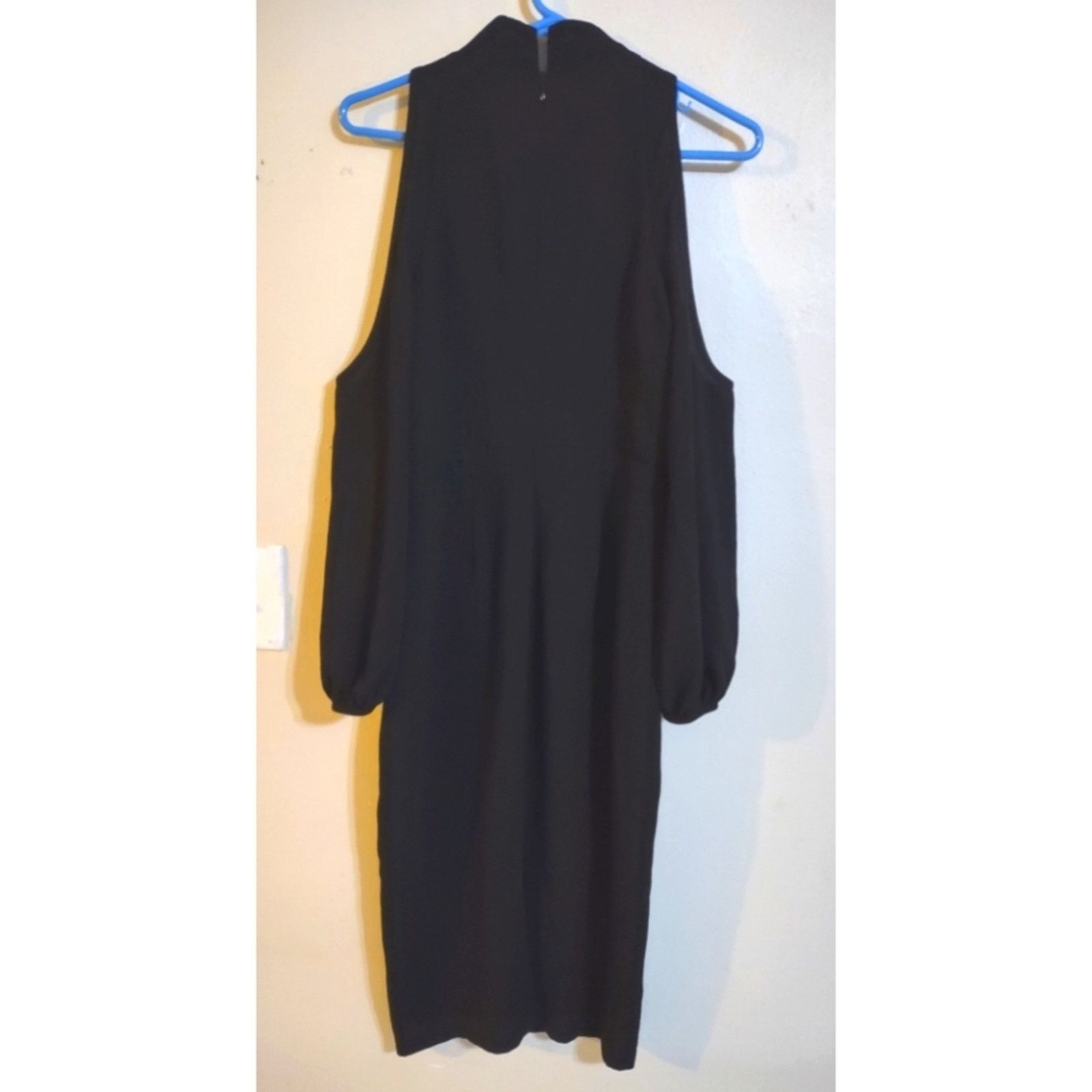 Other Ali and Jay Women's Power Shoulder Sheath Dress size Small Size S / US 4 / IT 40 - 2 Thumbnail