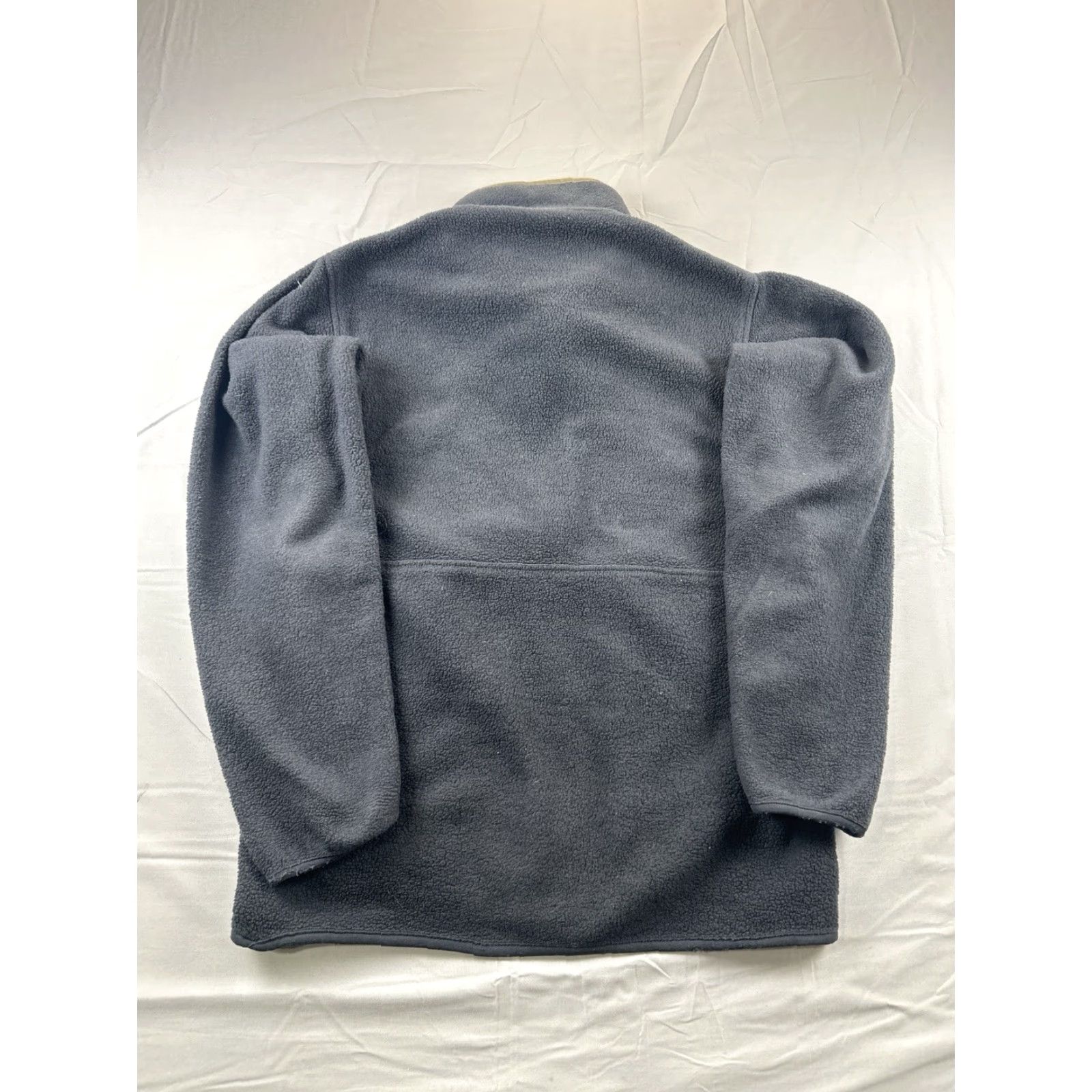 Patagonia VINTAGE Patagonia Synchilla Small Men’s Black Half Zip Sweater Pullover - Men, S, Black, Polyester, Zip, Sweater Size US S / EU 44-46 / 1 - 2 Thumbnail