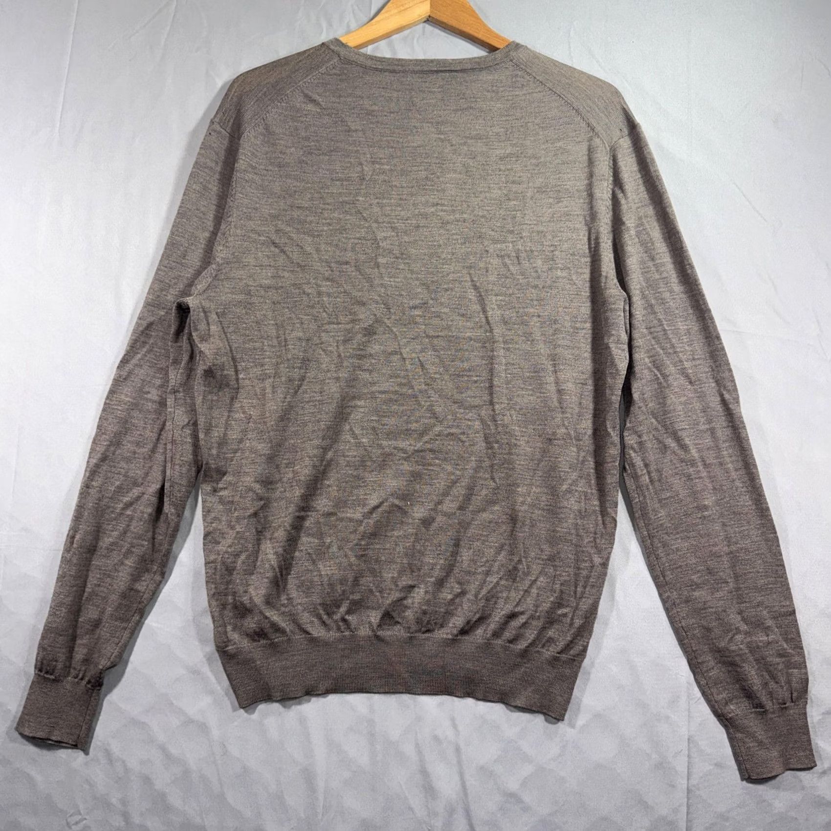 Suitsupply Suitsupply Sweater Mens 2XL Gray 100% Merino Wool V-Neck Lightweight Pullover Size US XXL / EU 58 / 5 - 2 Thumbnail