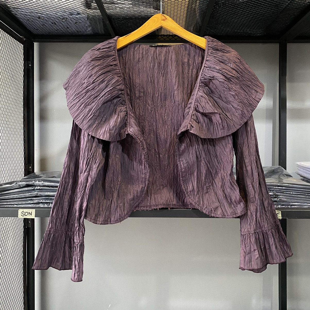 Japanese Brand × Vintage Vintage Ruffle Collar Crinkle Outerwear Avant Garde Style Size S / US 4 / IT 40 - 1 Thumbnail