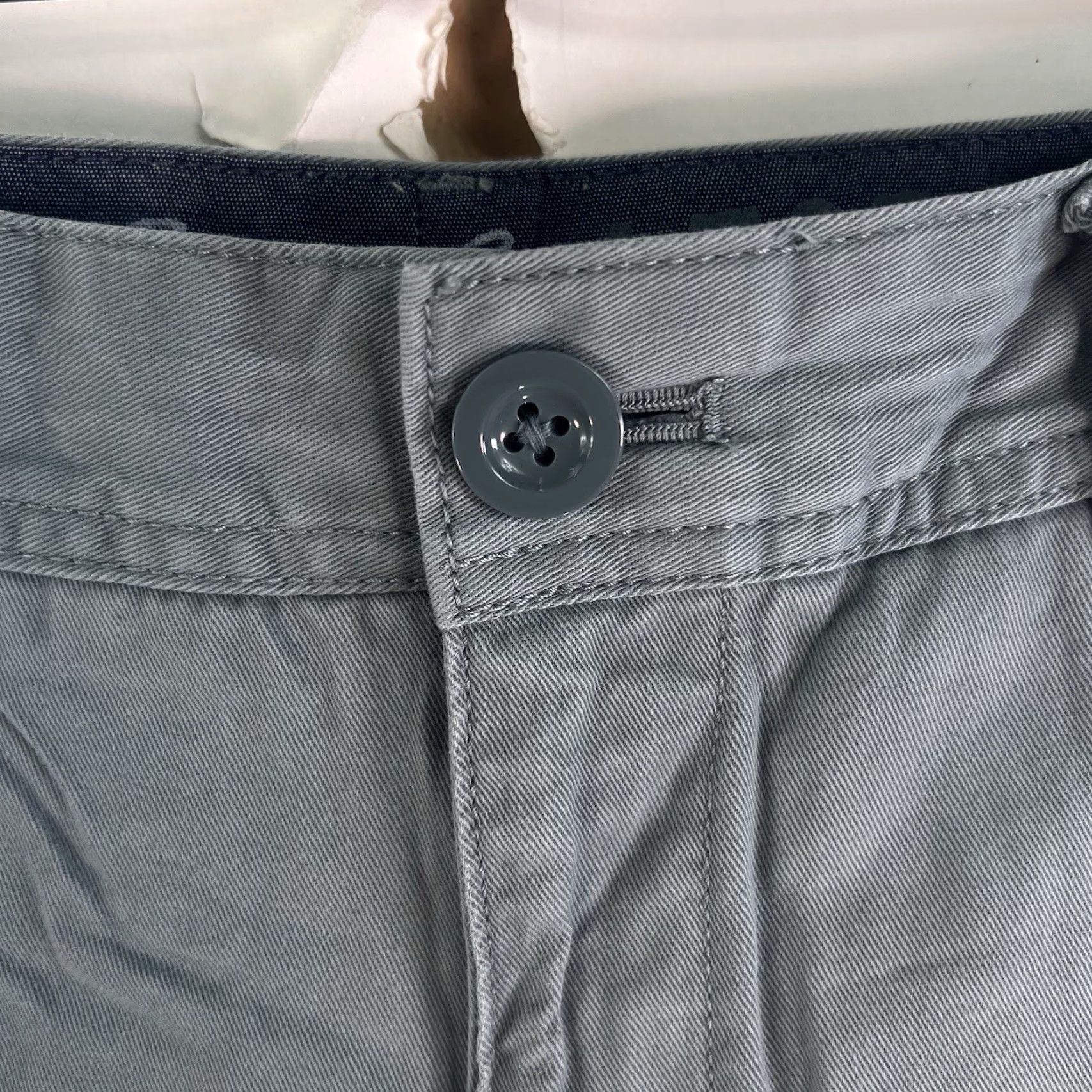 Eddie Bauer Eddie Bauer Everyday Cotton Twill Shorts Womens Size 14 Gray High-Rise Chino Activewear Size 36" / US 14 / IT 50 - 2 Thumbnail
