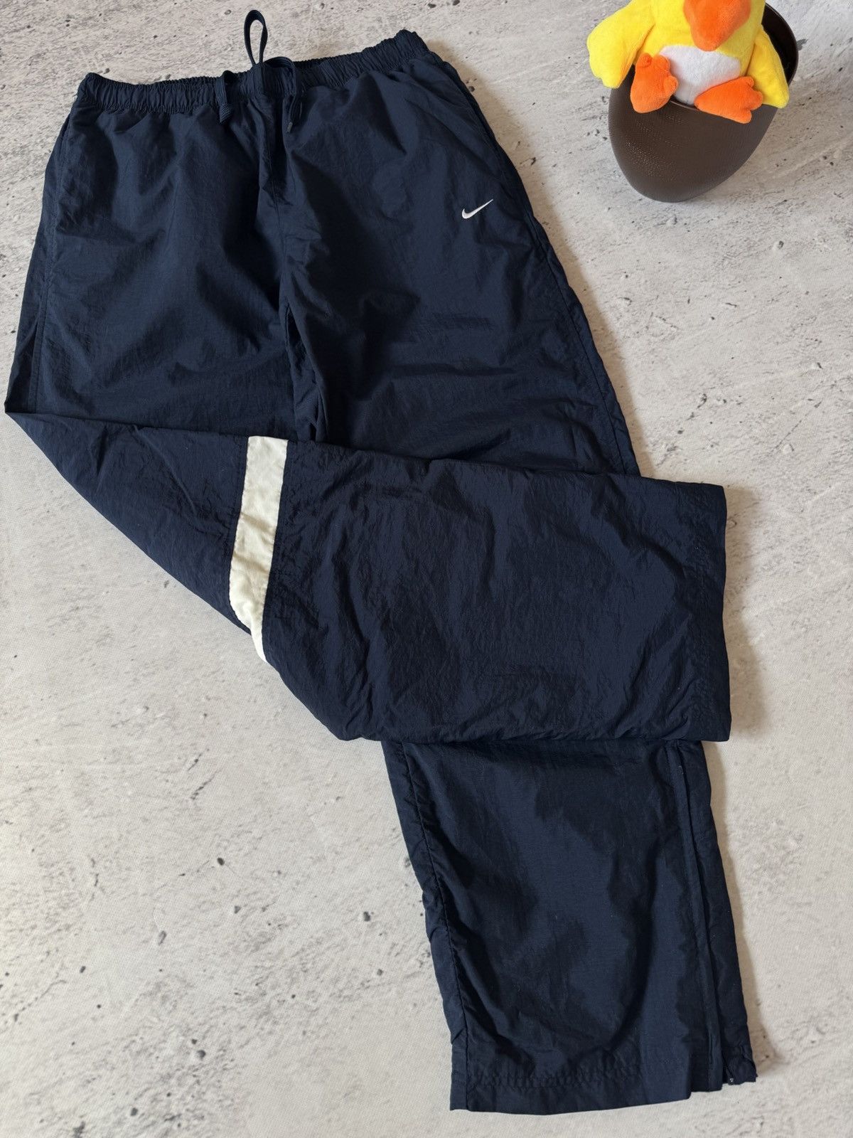 Nike × Vintage NIKE NYLON VINTAGE Y2K OVERSIZE BAGGY FIT PANTS SWEATPANTS Size US 34 / EU 50 - 3 Thumbnail