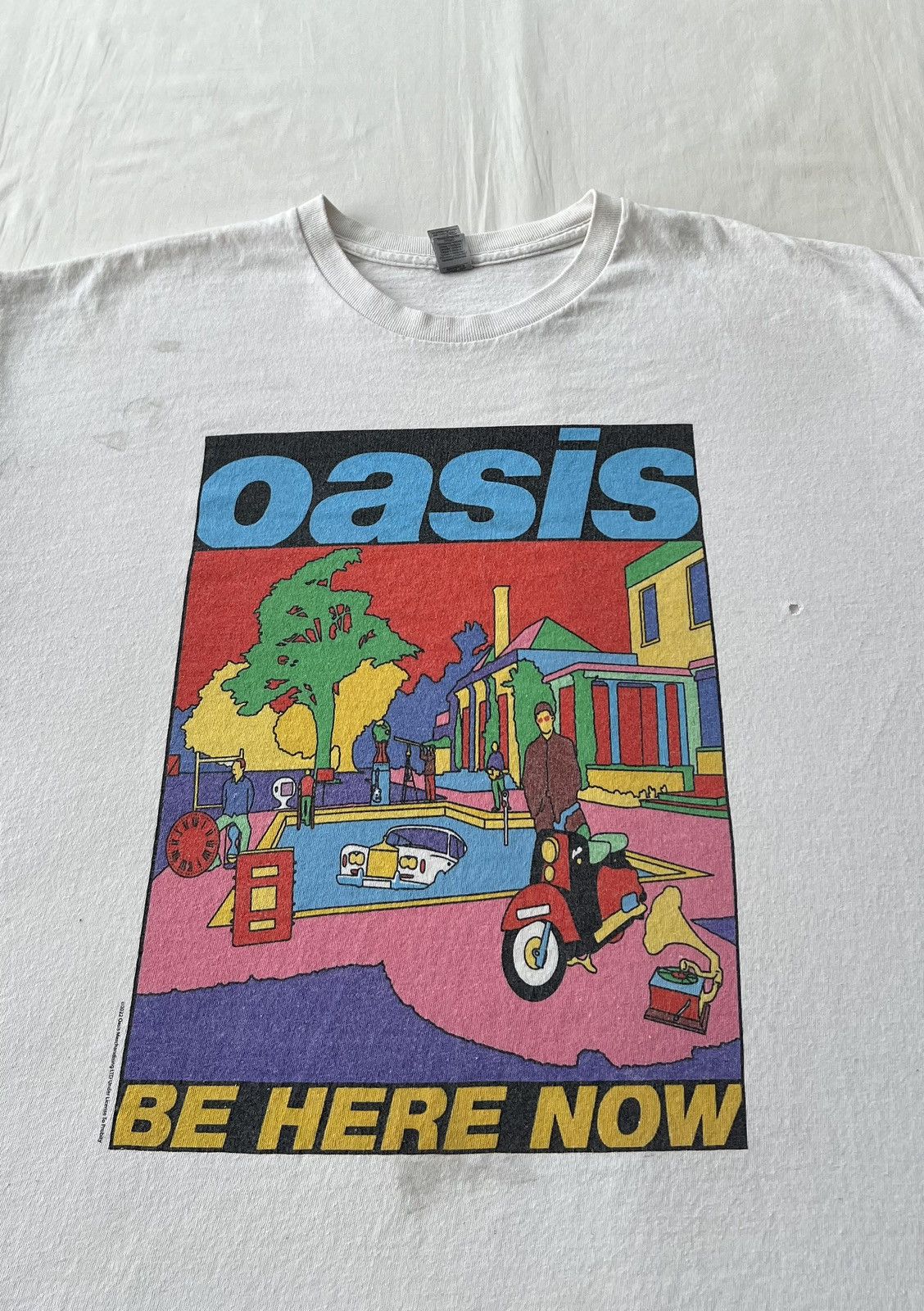 Band Tees Vintage 2022 Oasis Be Here Now Britpop White T-shirt Size US XL / EU 56 / 4 - 3 Thumbnail