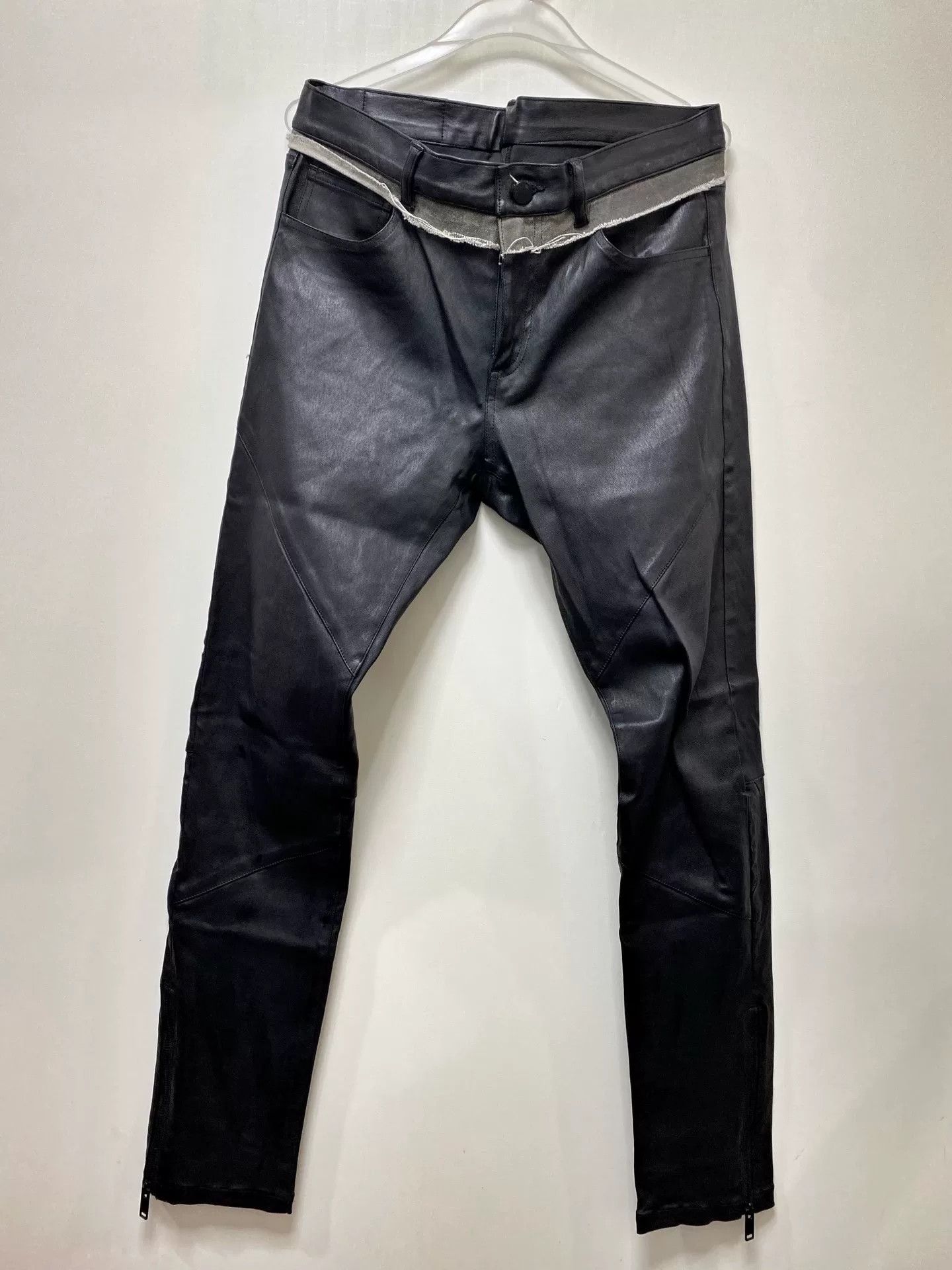 Other Black Coated Deconstructed Functional Pants Size US 28 / EU 44 - 1 Preview