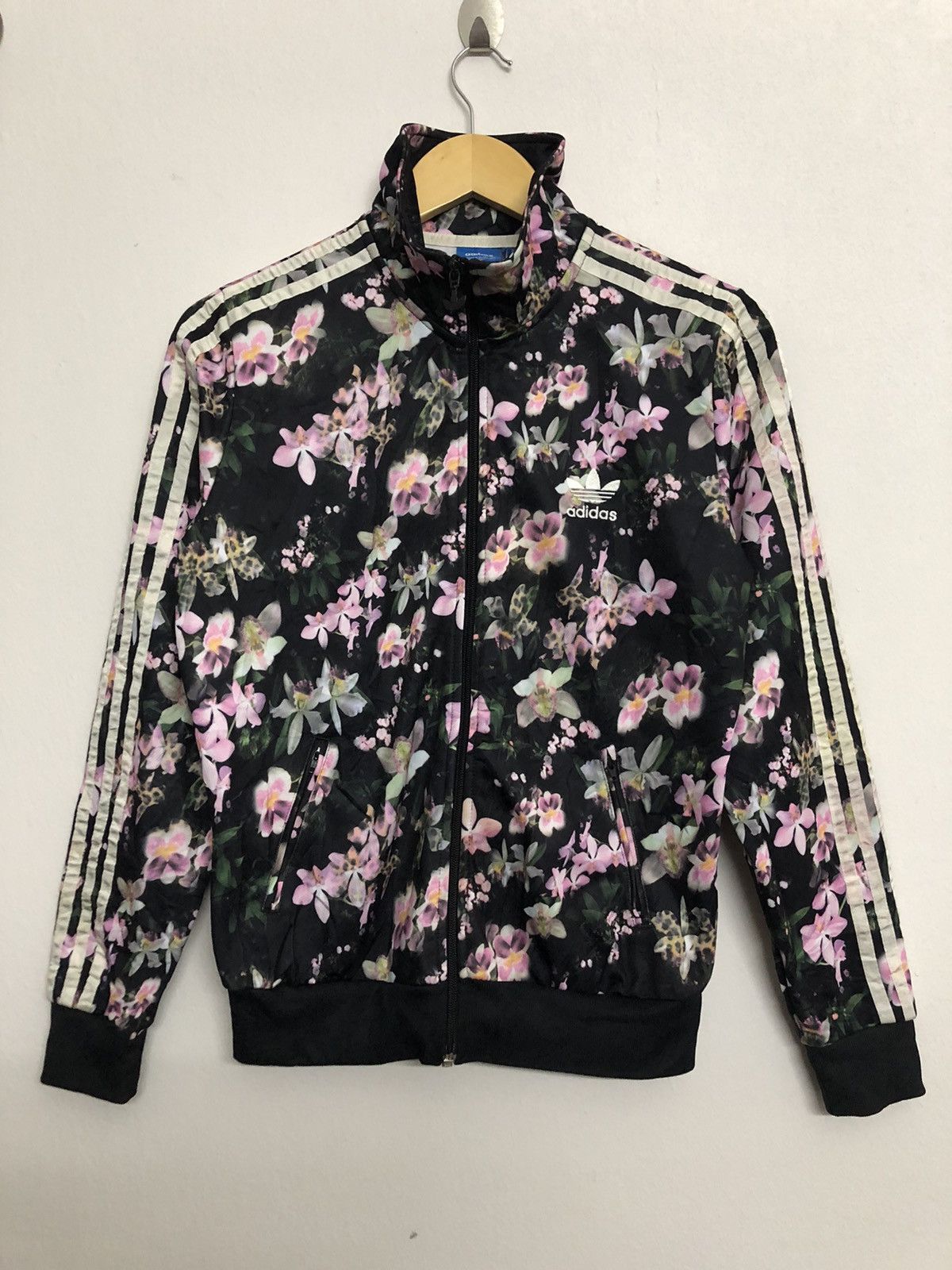 Adidas × Vintage Vintage Adidas Trefoil Hype Sweater Size M / US 6-8 / IT 42-44 - 1 Thumbnail