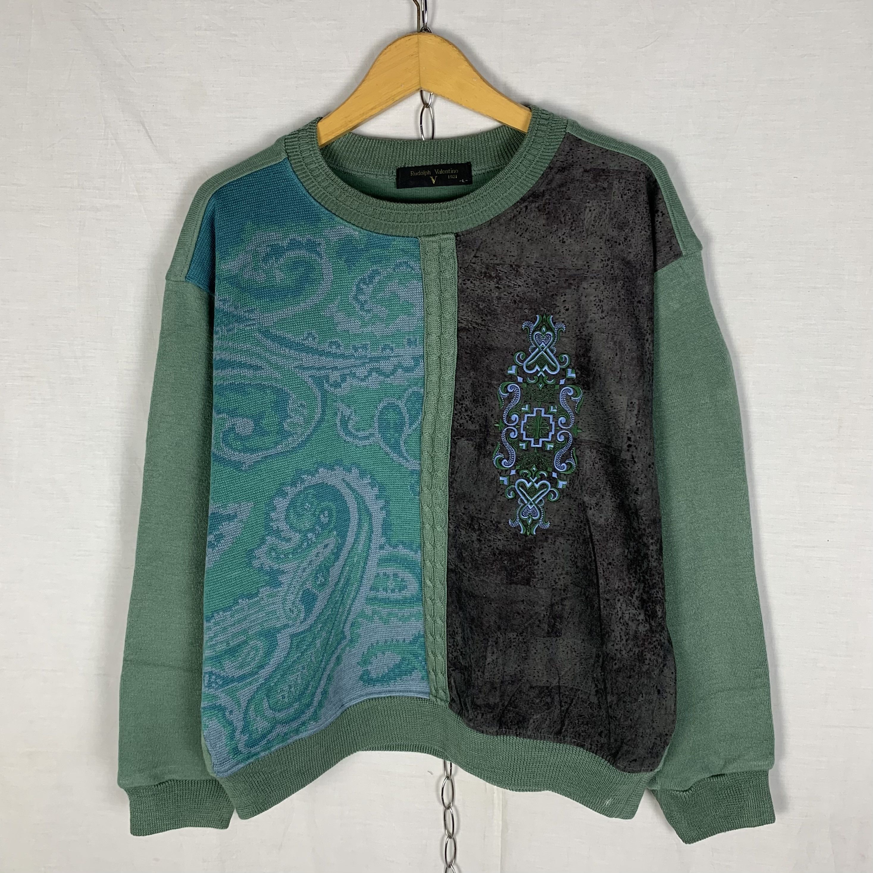 Valentino Vintage Rudolph Valentino Pattern Sweatshirt Boxy Crewneck Size US L / EU 52-54 / 3 - 1 Thumbnail
