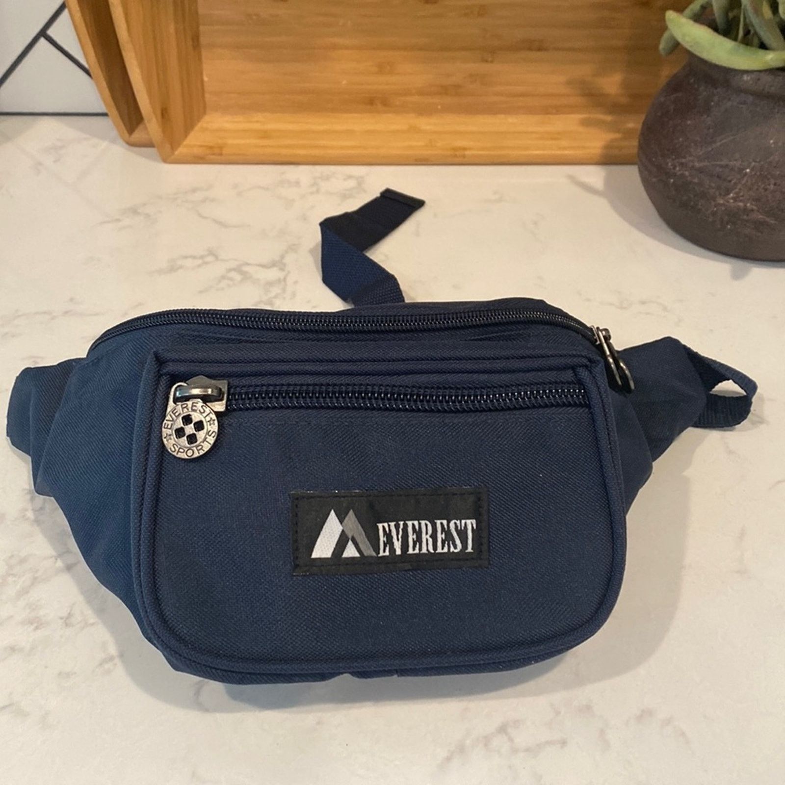 Other Everest Signature Waist Pack Navy hiking Gorpcore fanny pack Size ONE SIZE - 1 Thumbnail