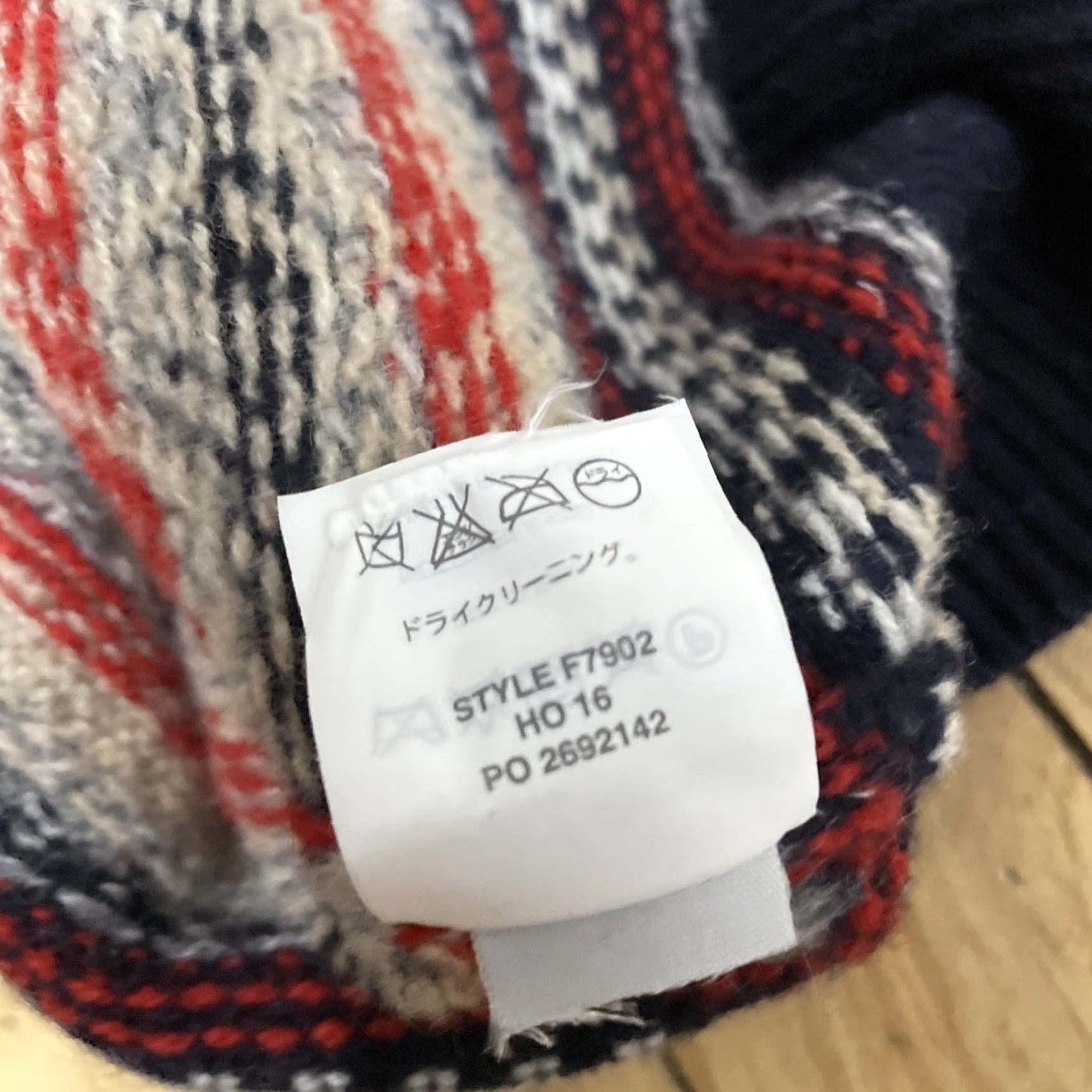 J.Crew VINTAGE J.CREW 100% Wool Fair Isle Sweater Men Adult L Red Blue Cream Nordic Crew Neck Size L / US 10 / IT 46 - 6 Thumbnail